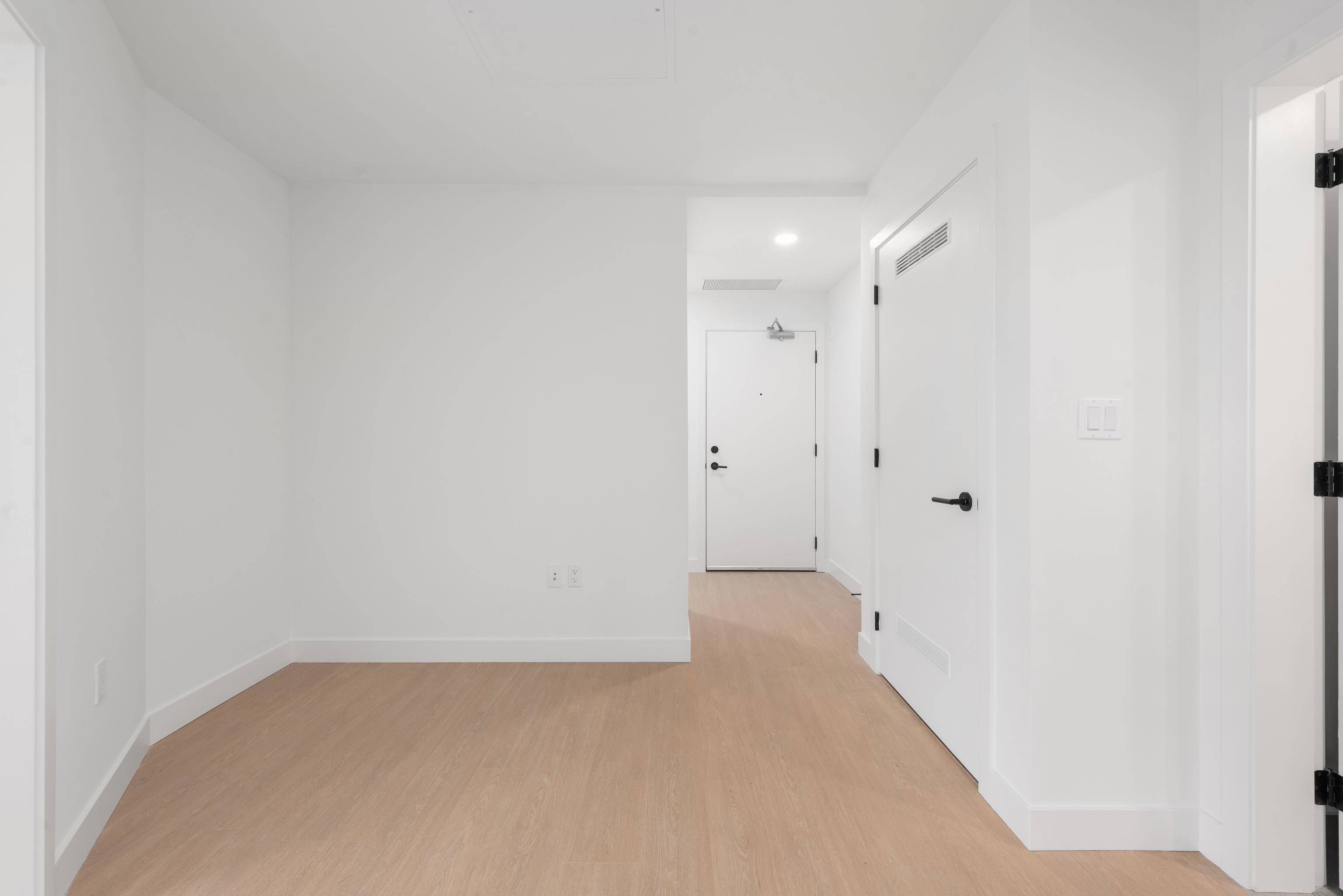 North Vancouver, BC V7L 0K1,422 E 3rd ST #361