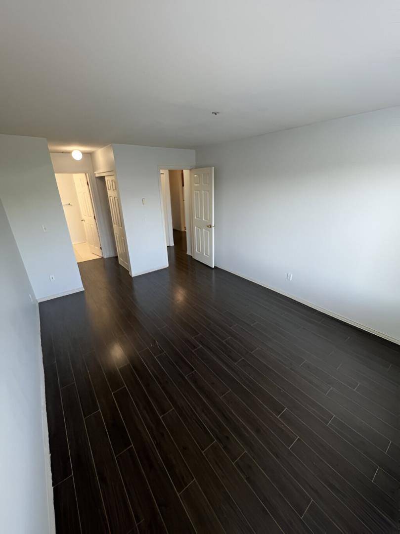 Abbotsford, BC V2S 7K1,32830 George Ferguson WAY #433