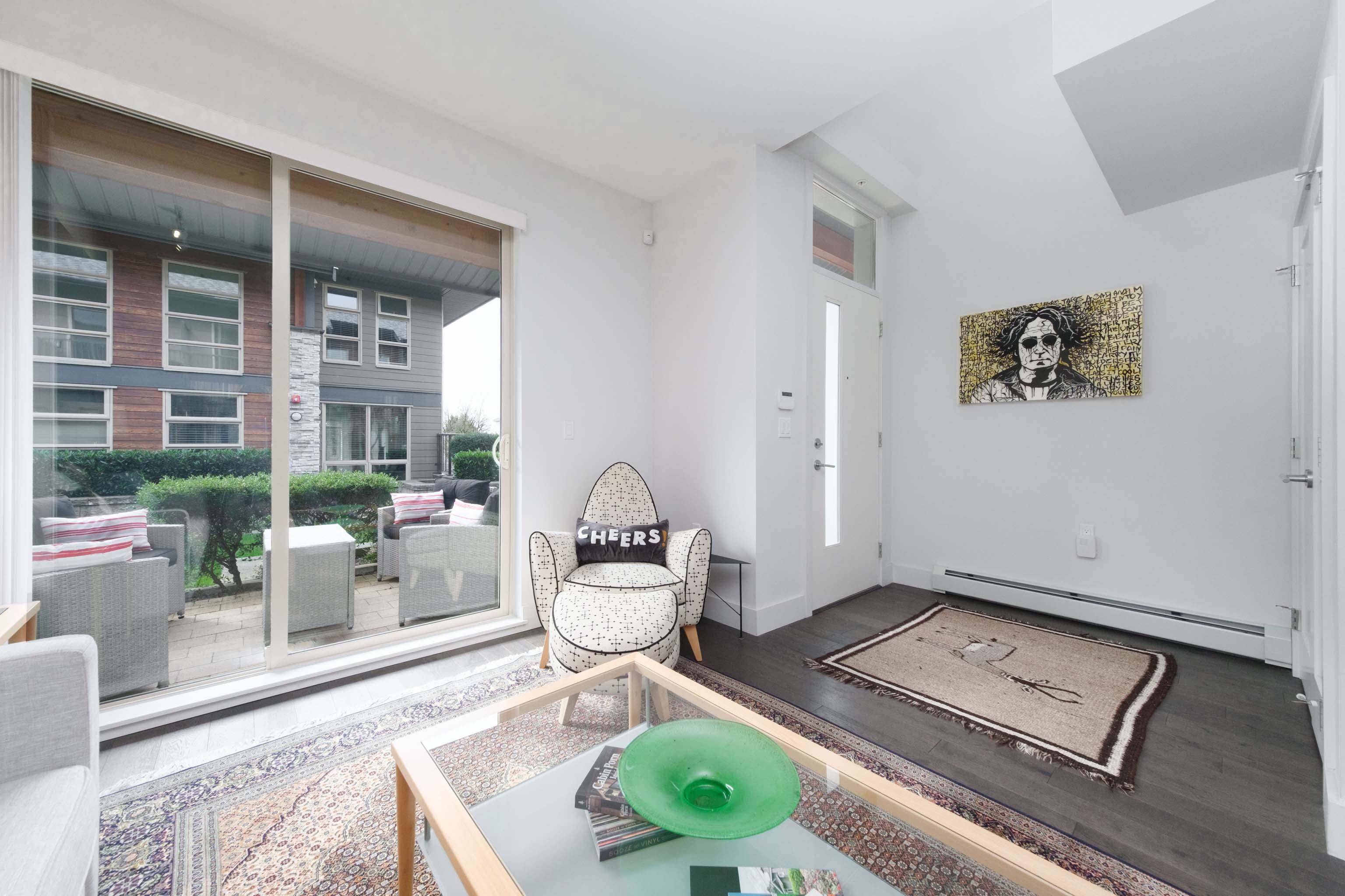 North Vancouver, BC V7L 1L7,244 E 5th ST #14