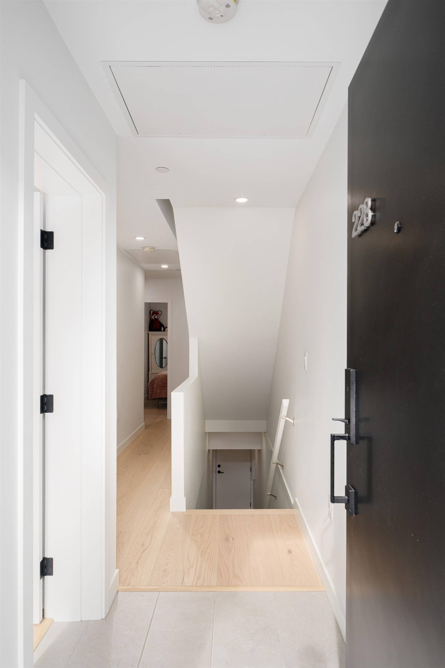 North Vancouver, BC V7M 1E3,650 E 2nd ST #228