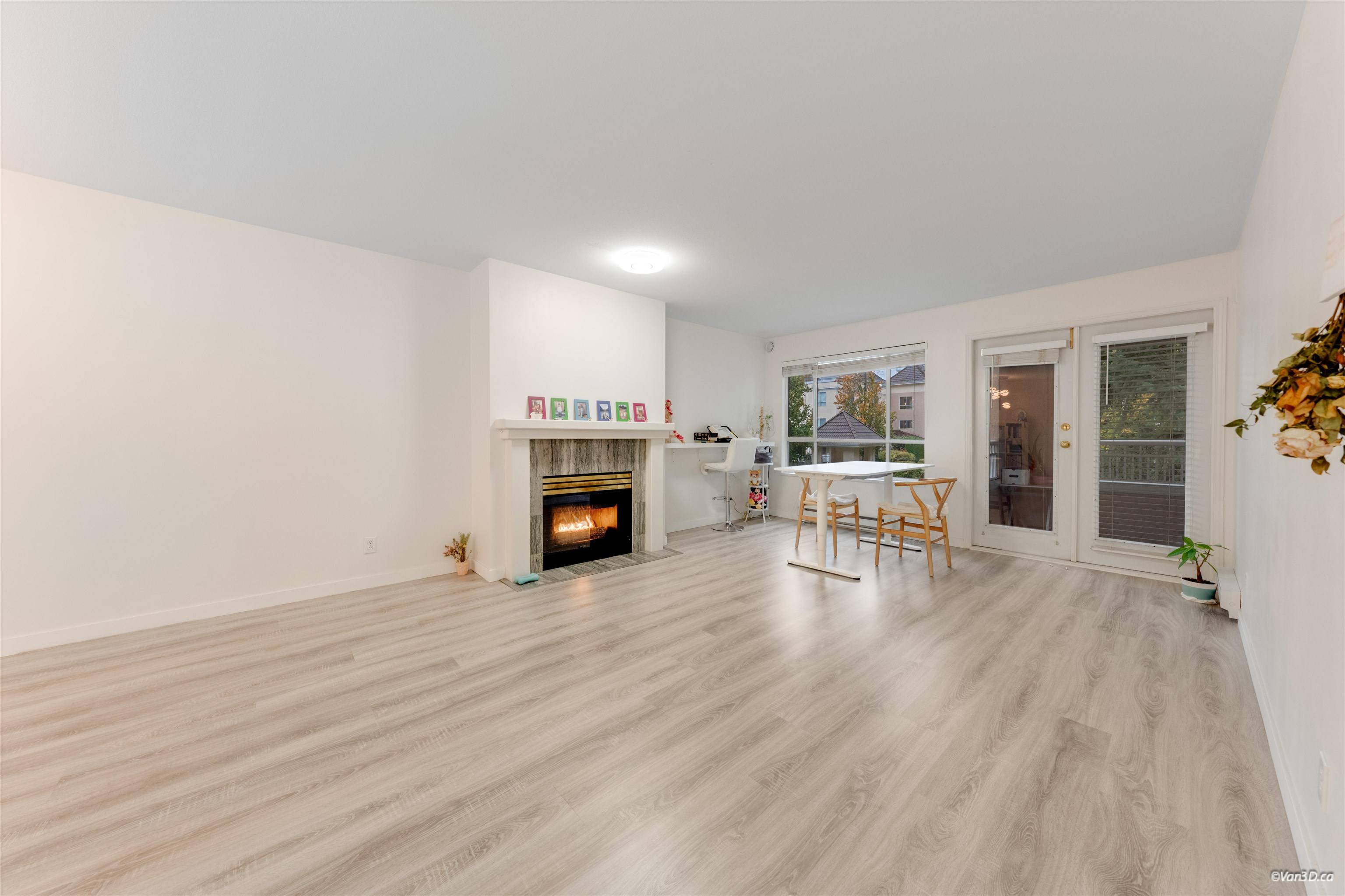 Coquitlam, BC V3J 7W9,515 Whiting WAY #208