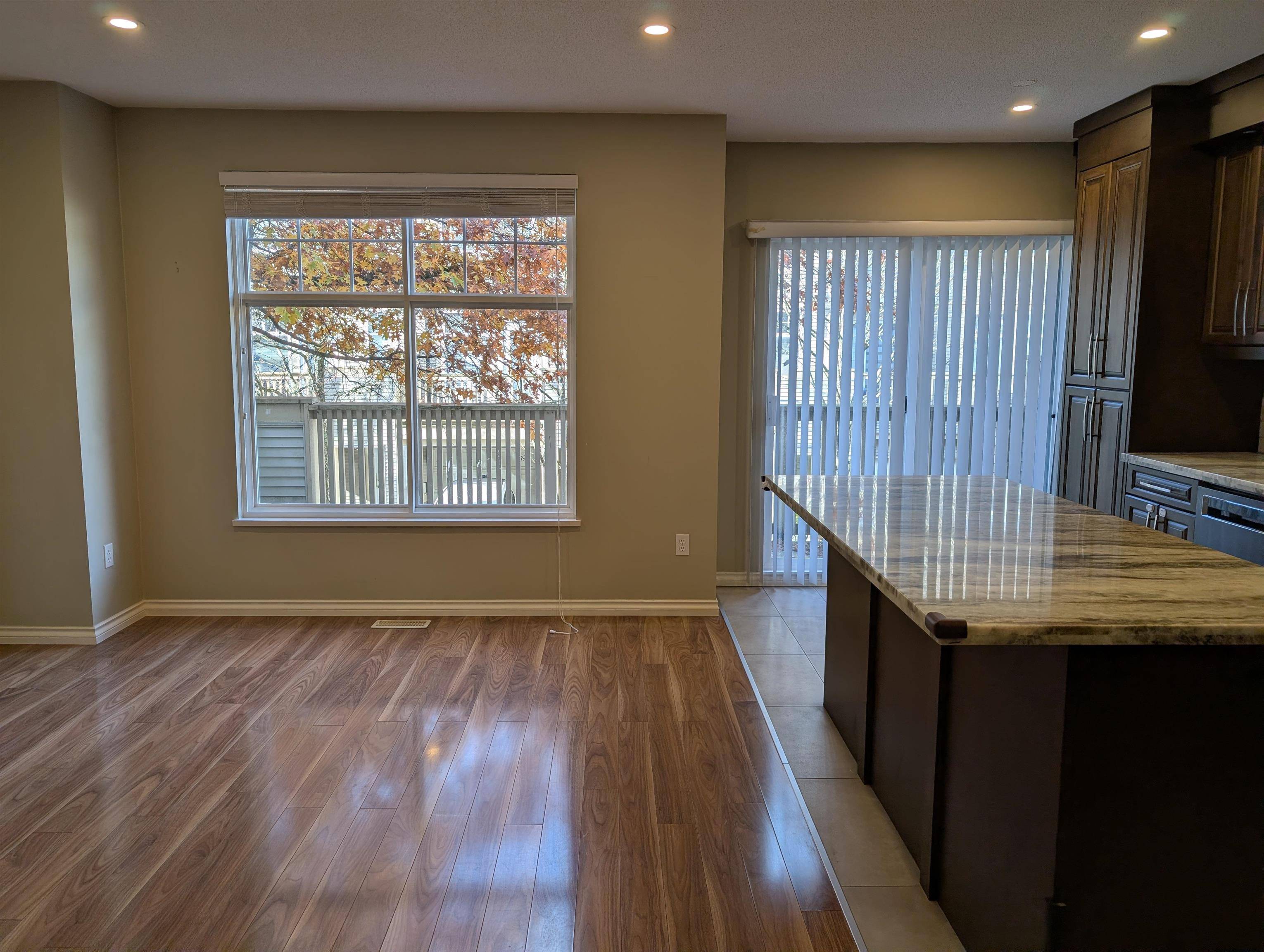 Richmond, BC V7C 5T8,3711 Robson CT #20