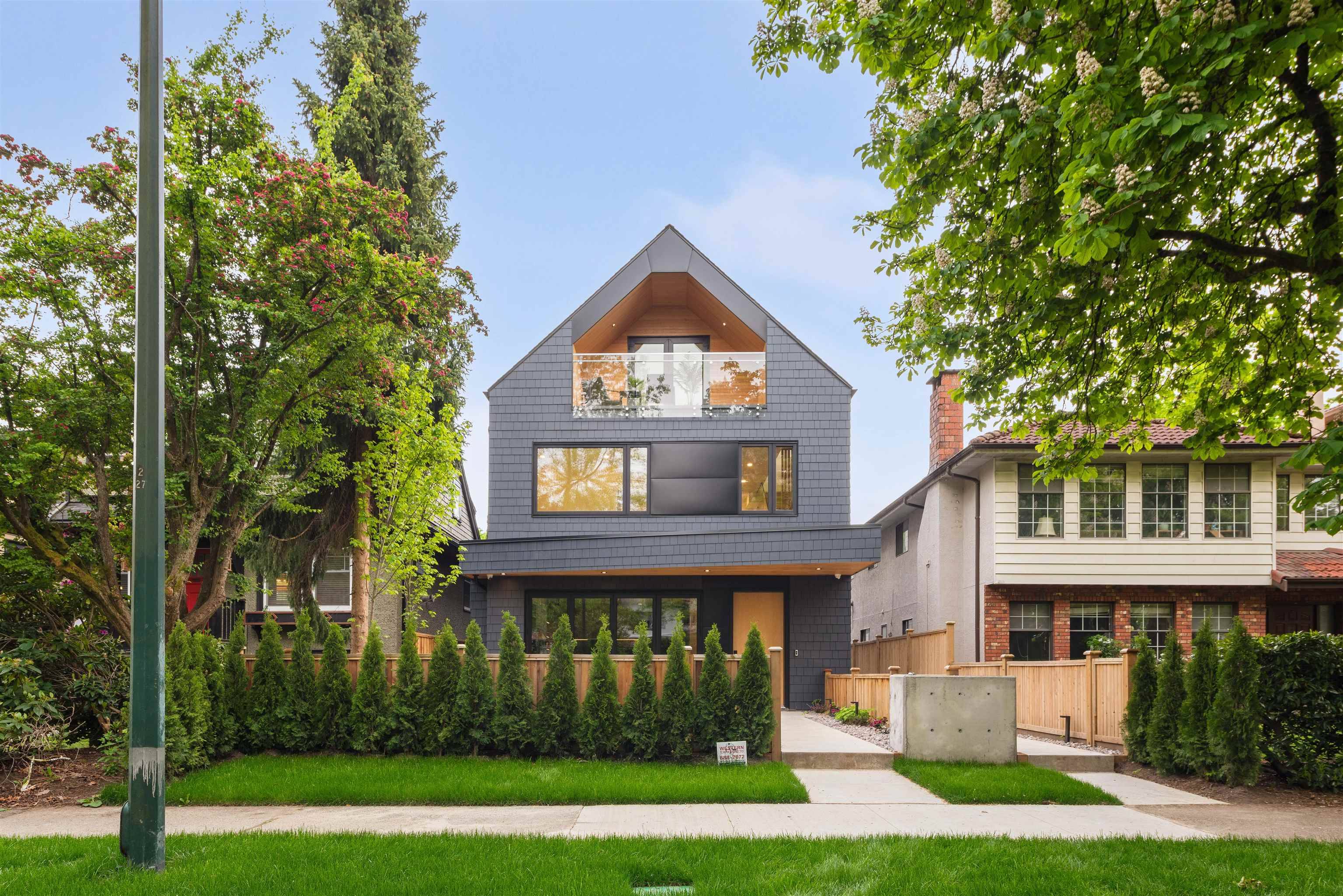 Vancouver, BC V6K 2X2,2764 W 14th AVE #1