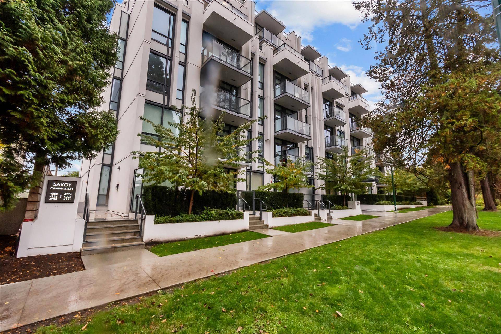 West Vancouver, BC V5Z 0K6,4240 Cambie ST #601