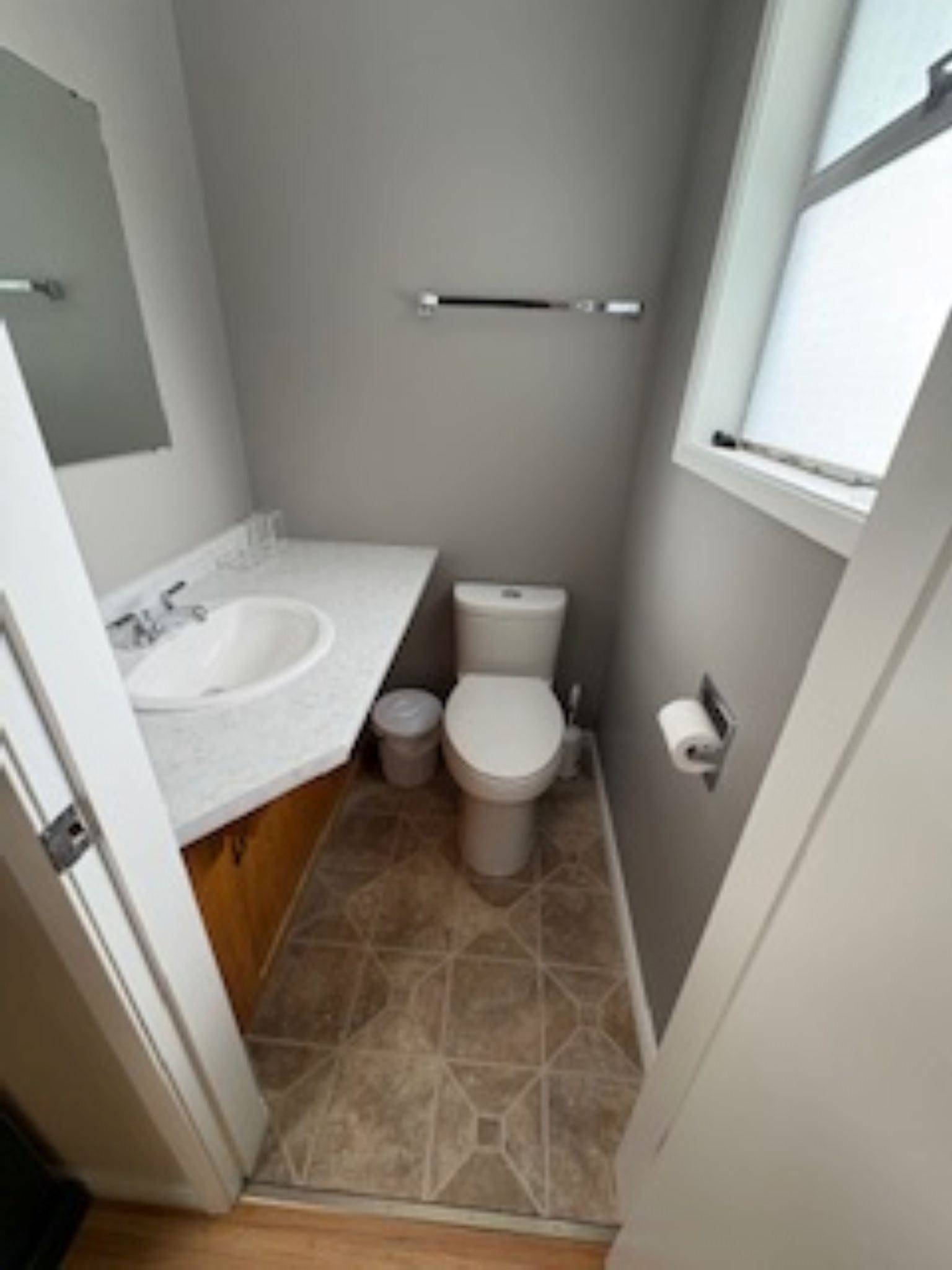 White Rock, BC V4B 2L9,15568 Thrift