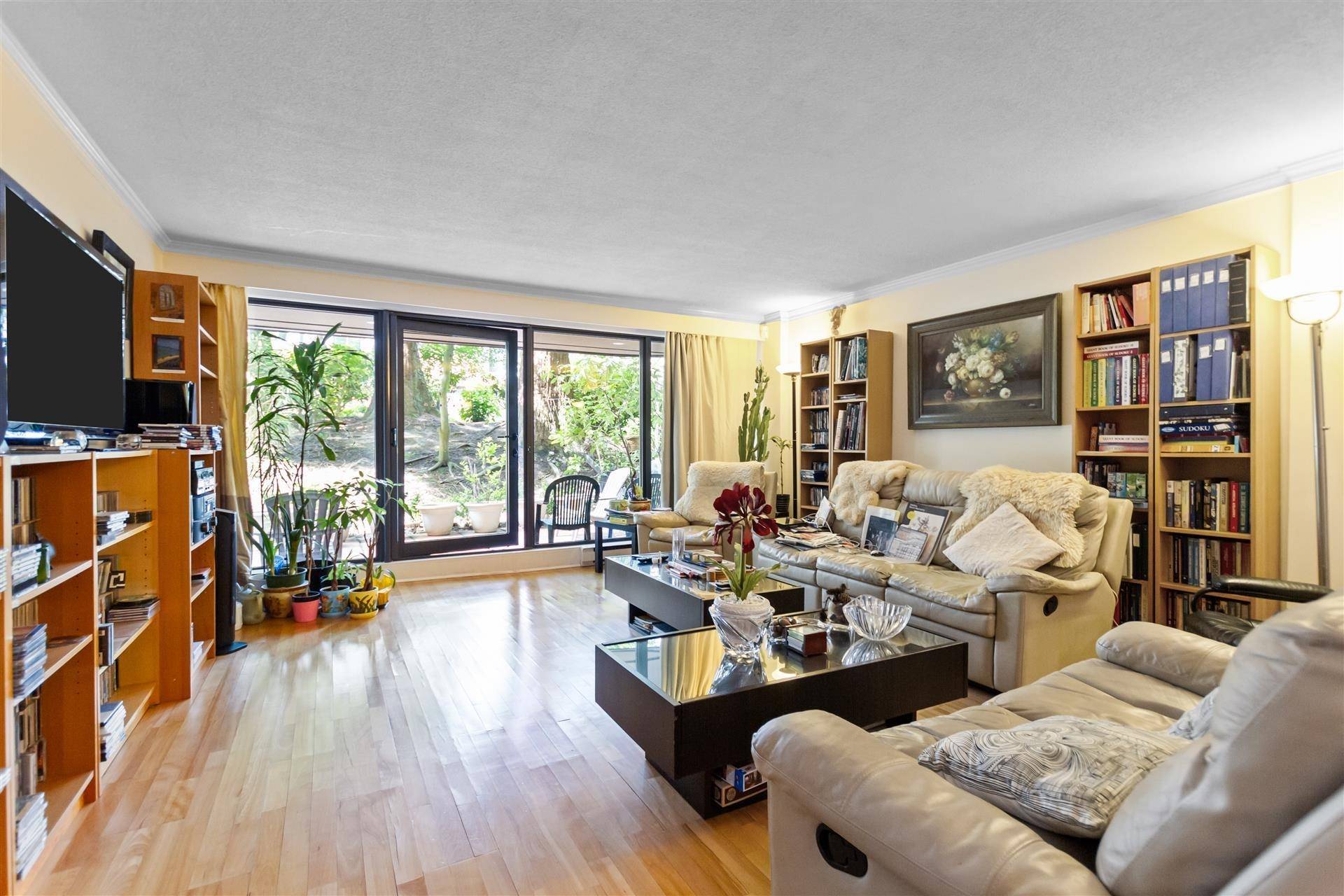 Vancouver, BC V6H 3W2,1425 Lamey's Mill RD #10