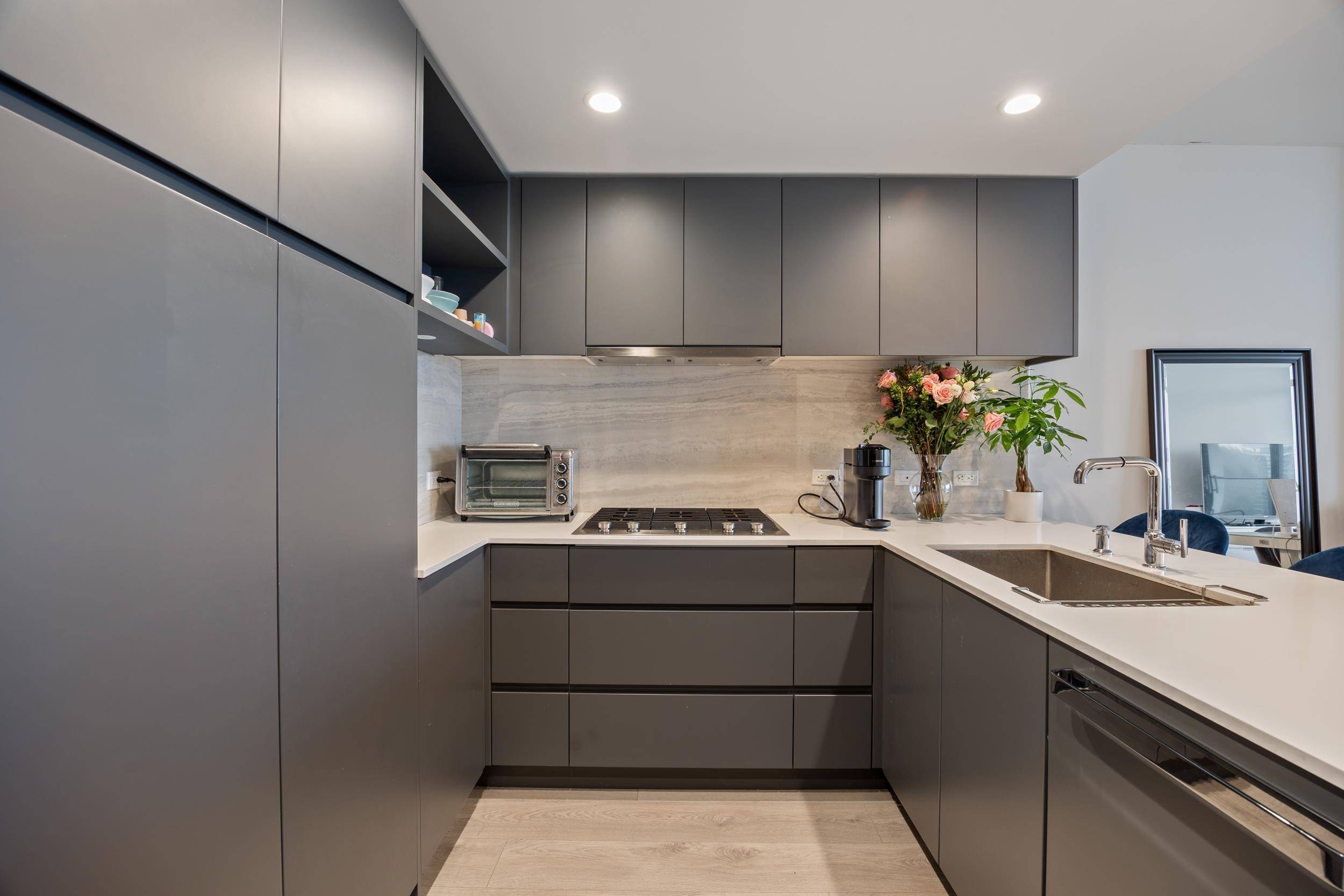 Coquitlam, BC V3K 6C3,450 Westview ST #3105