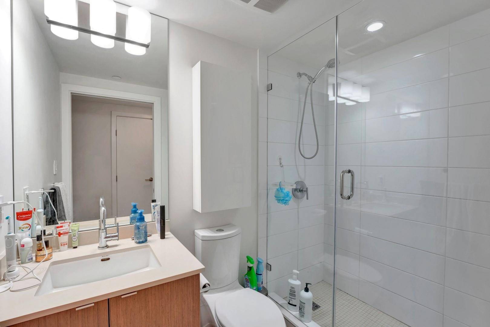 Vancouver, BC V6A 0E9,111 E 1st AVE #1510