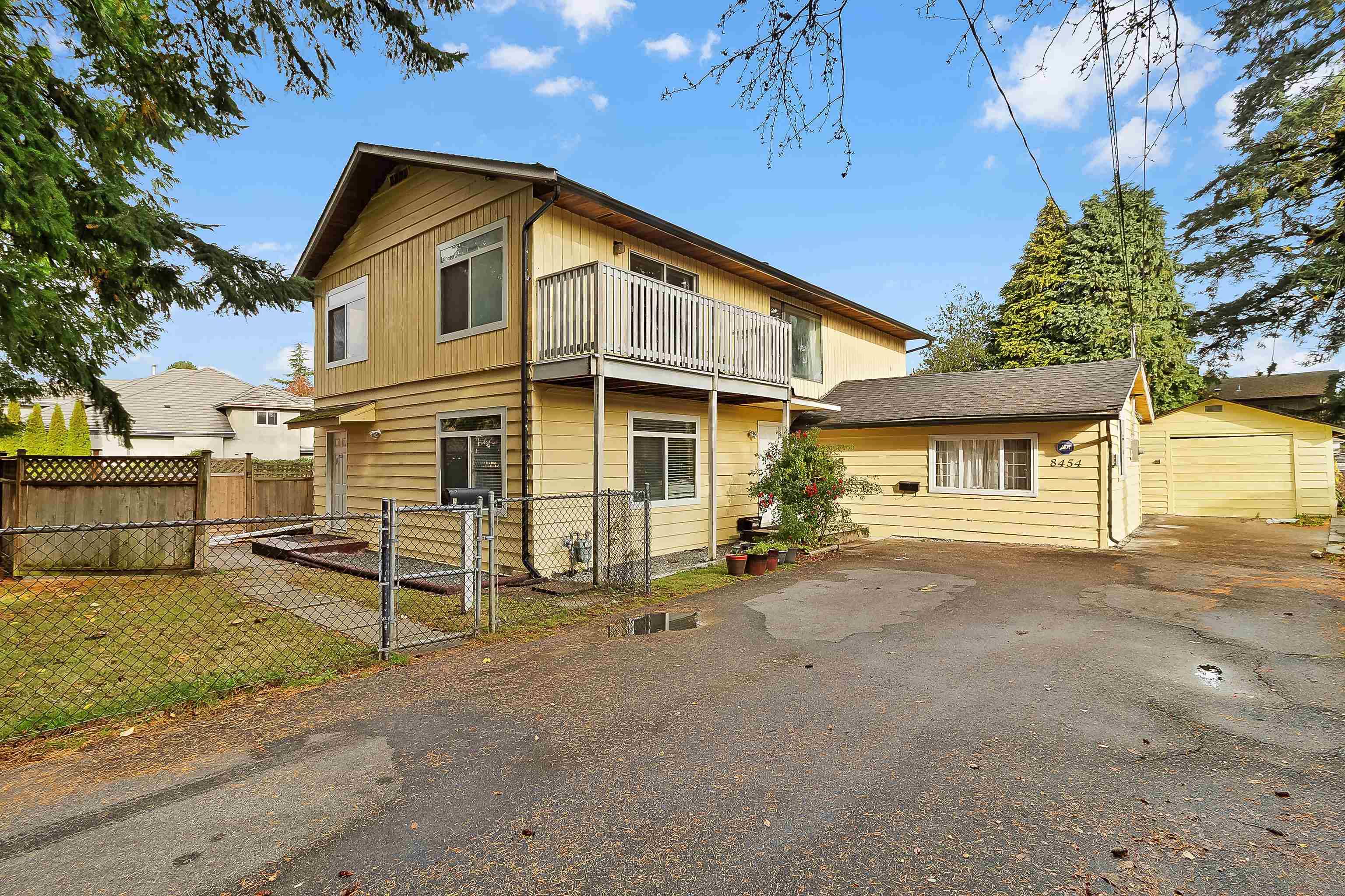 Delta, BC V4C 4G1,8454 Brooke RD