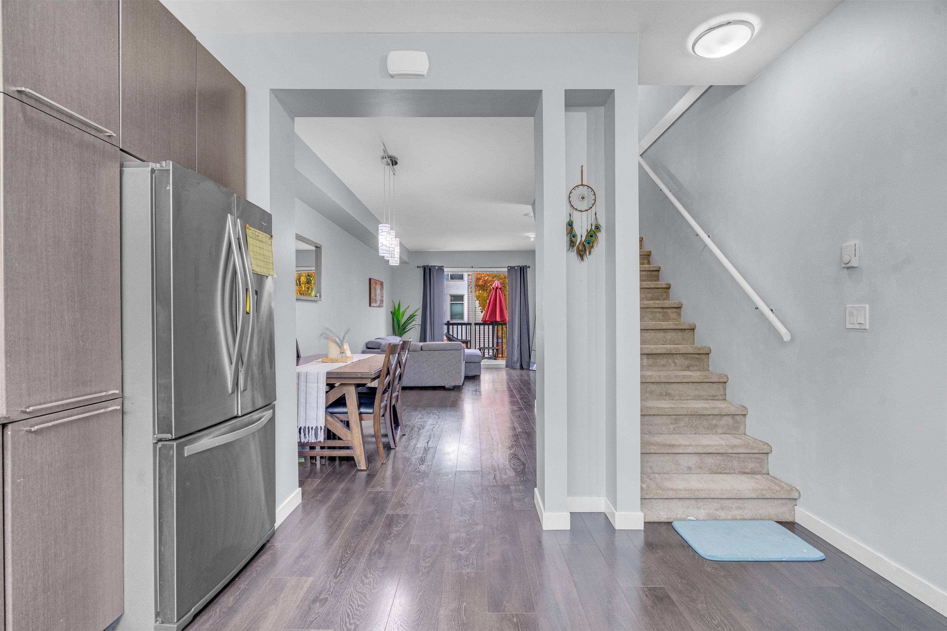 Surrey, BC V4N 6M7,8473 163 ST #8