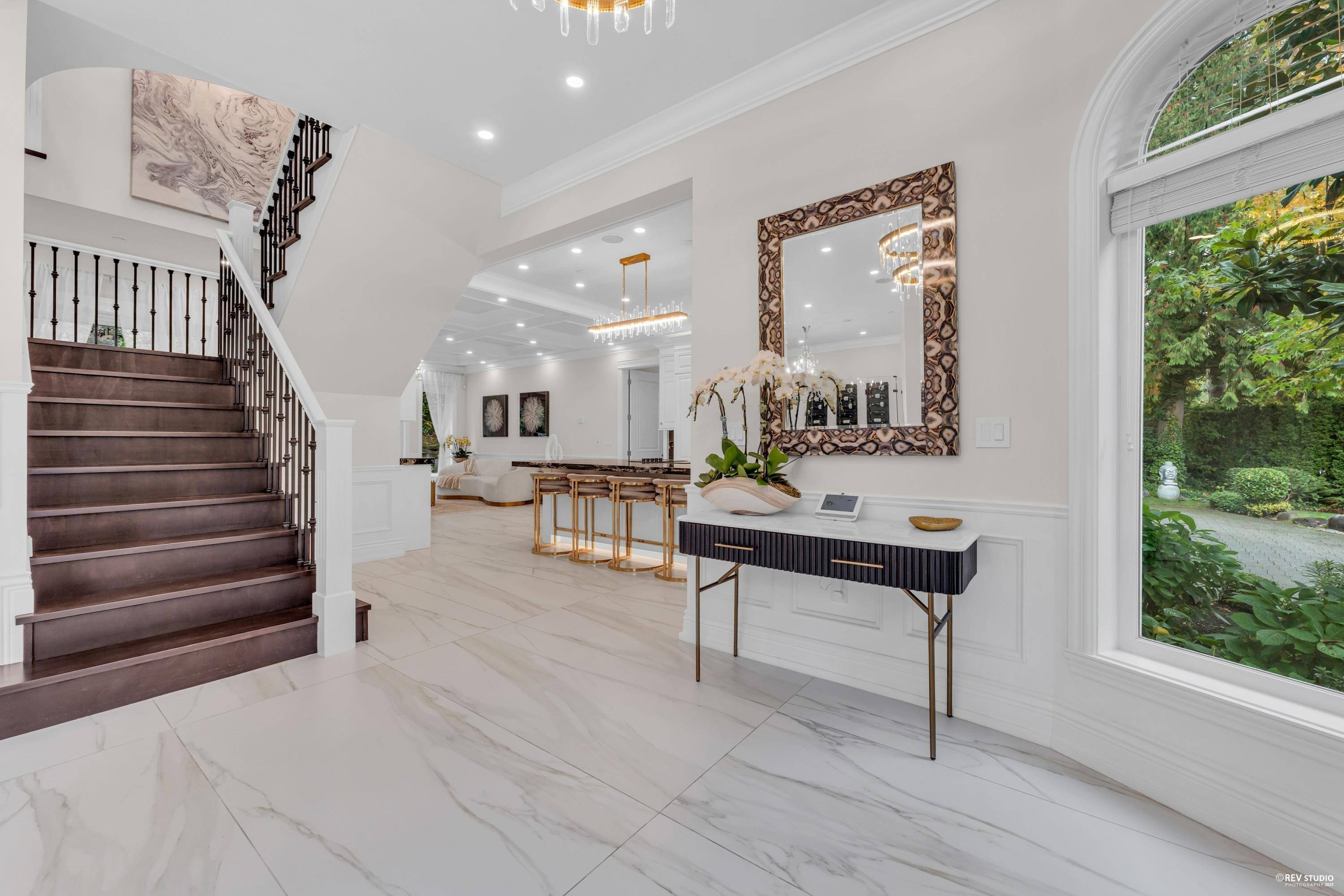 West Vancouver, BC V7T 1Z6,760 Burley DR