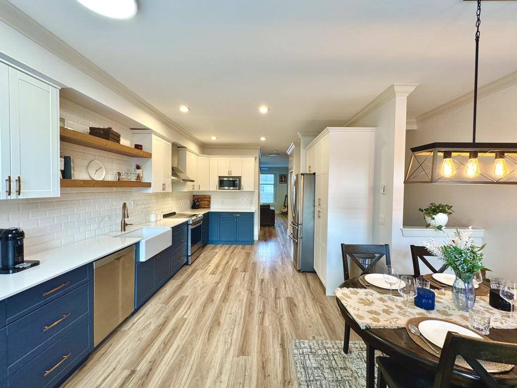 Abbotsford, BC V2S 0E8,33860 Marshall RD #17