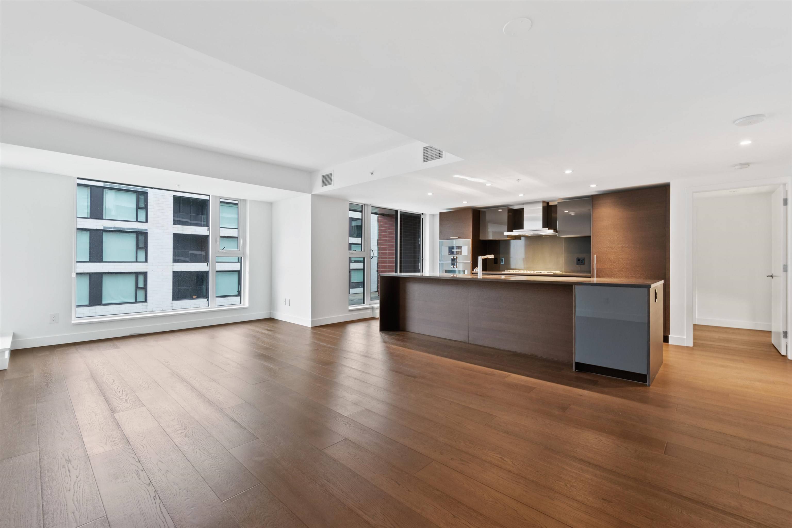 Vancouver, BC V6P 0H7,1571 W 57th AVE #603