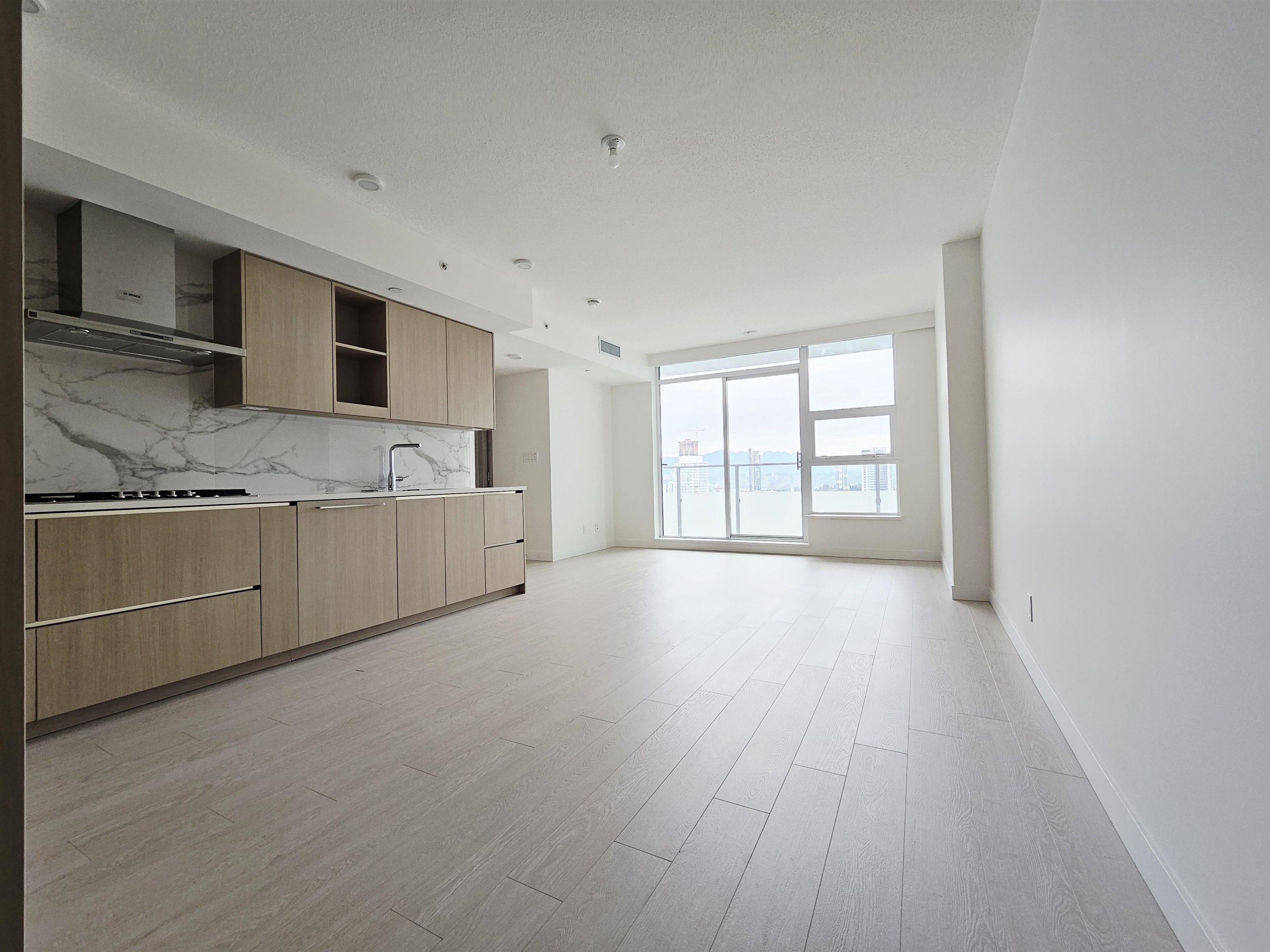 Surrey, BC V3T 0V2,13768 100 AVE #2709