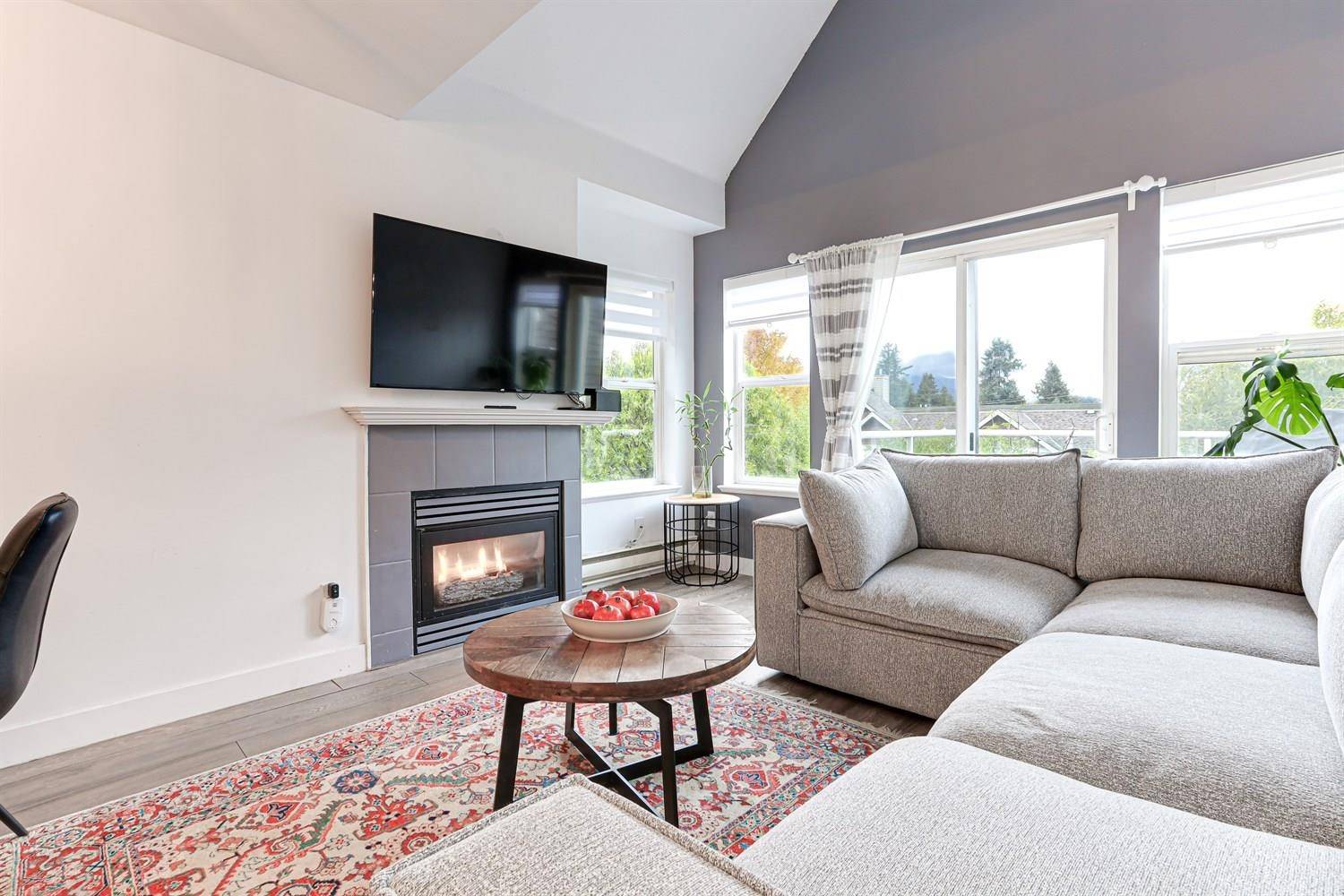 Port Coquitlam, BC V3B 1P2,1558 Grant AVE #402