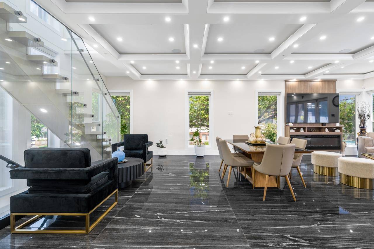 Vancouver, BC V5R 2Y9,2798 E 43rd AVE