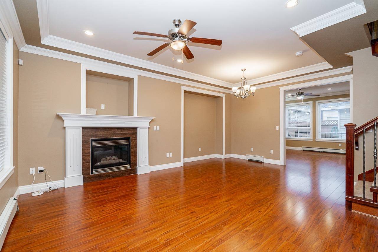 Surrey, BC V3X 0C7,5962 129 ST