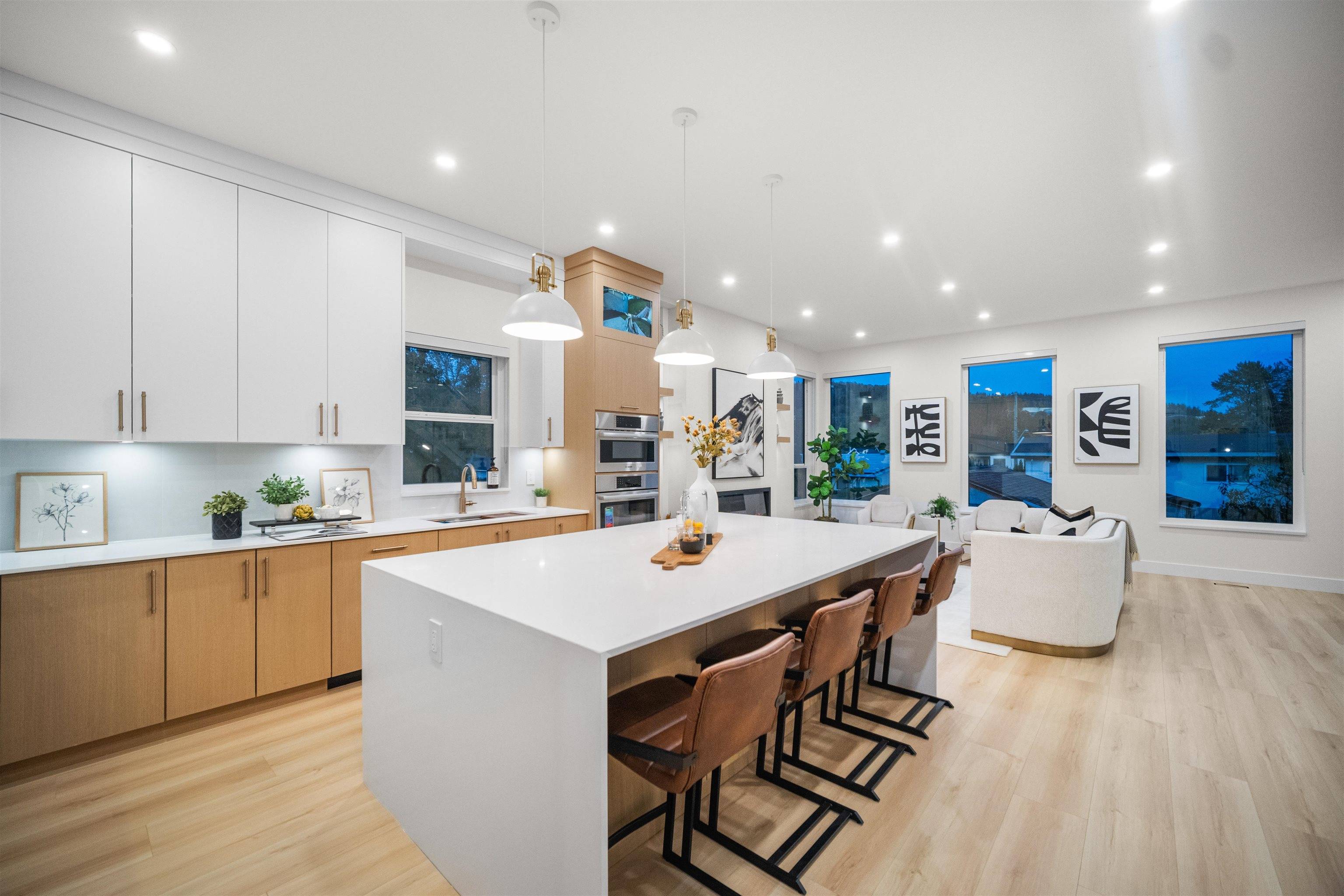 Burnaby, BC V5A 2R6,1536 Duthie AVE #3