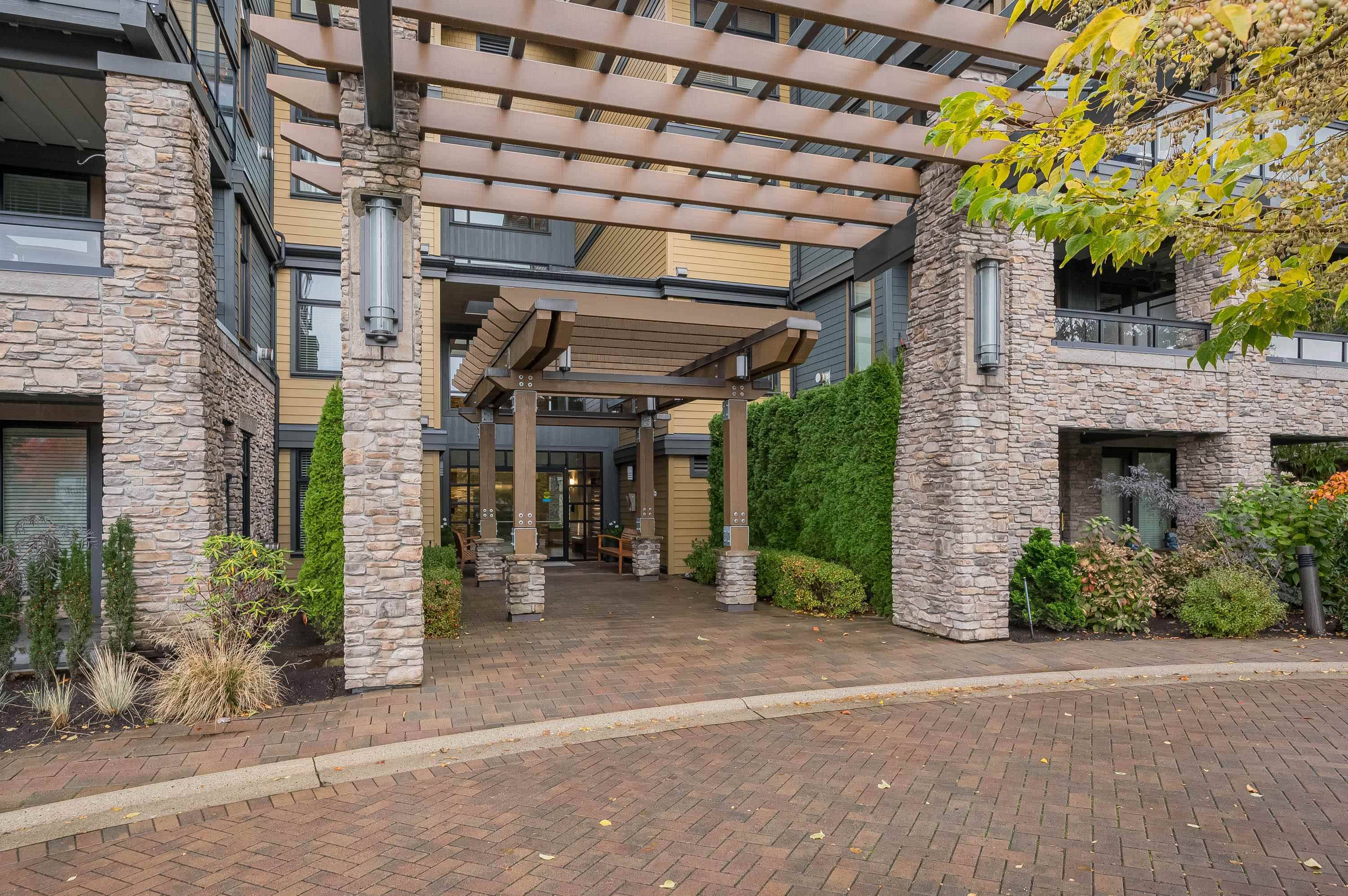 Tsawwassen, BC V4M 0A2,5099 Springs BLVD #101