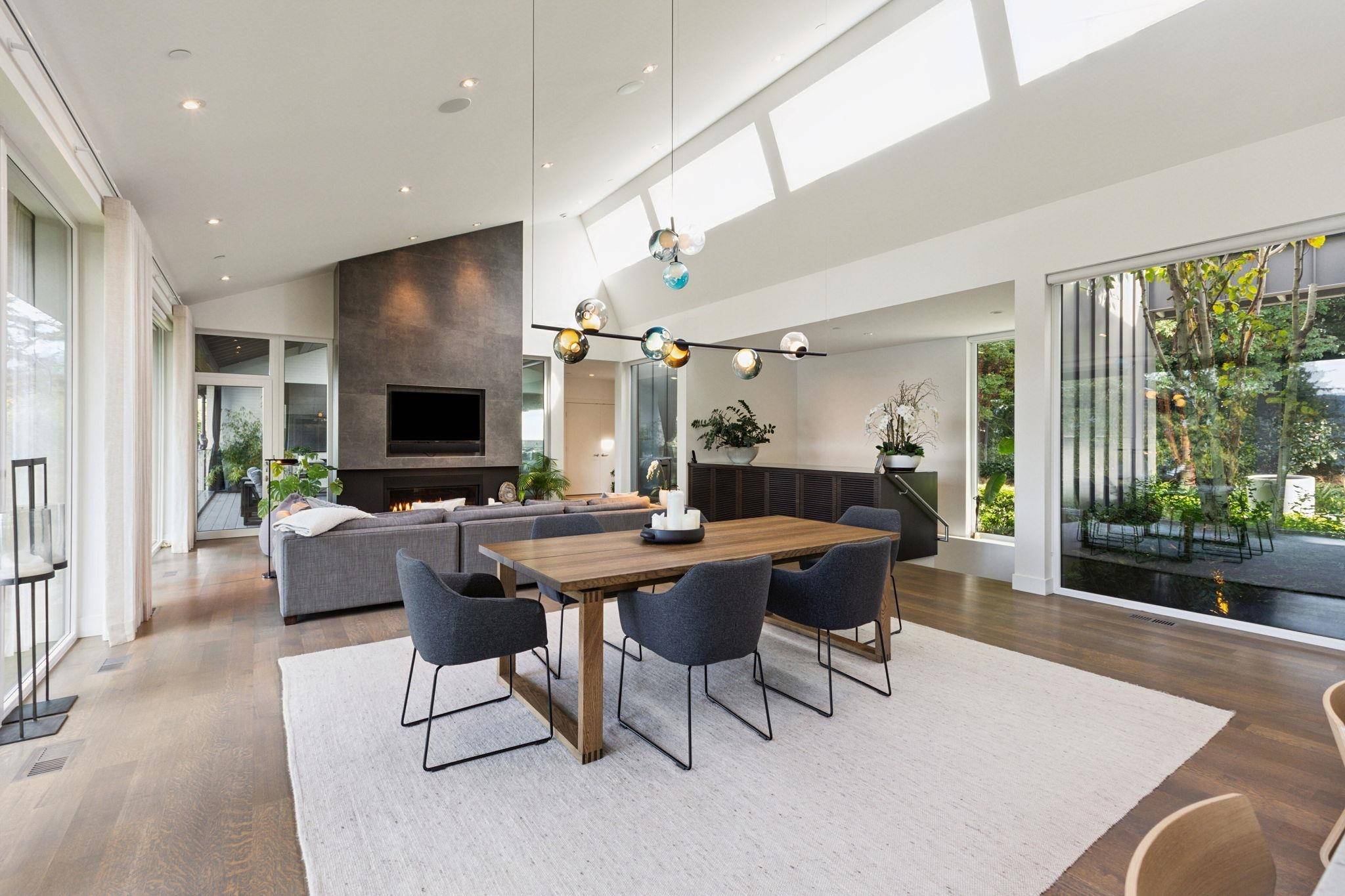 West Vancouver, BC V7W 1Z3,6237 St.Georges CRES