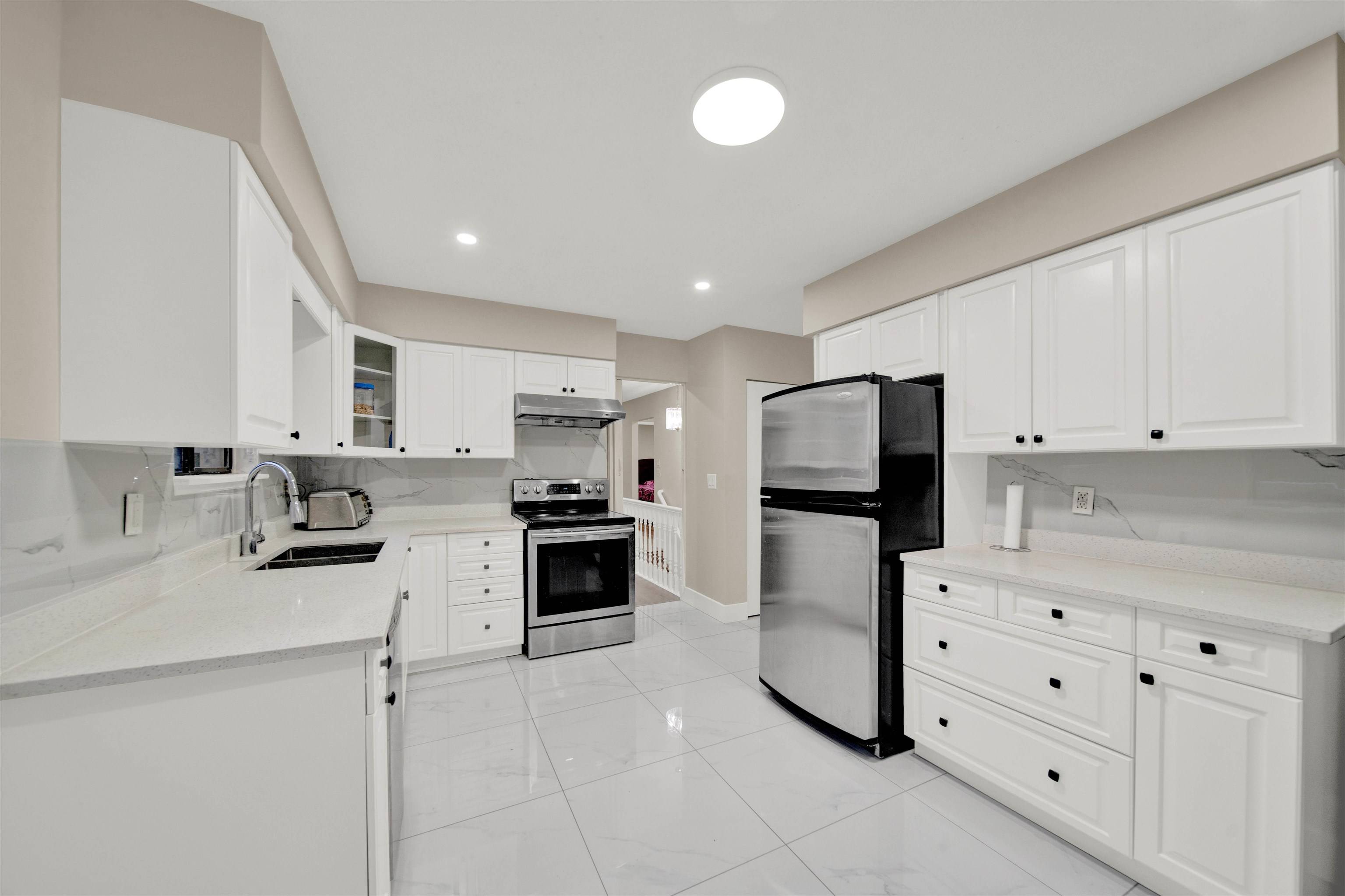 Delta, BC V4C 2J9,11715 83a AVE