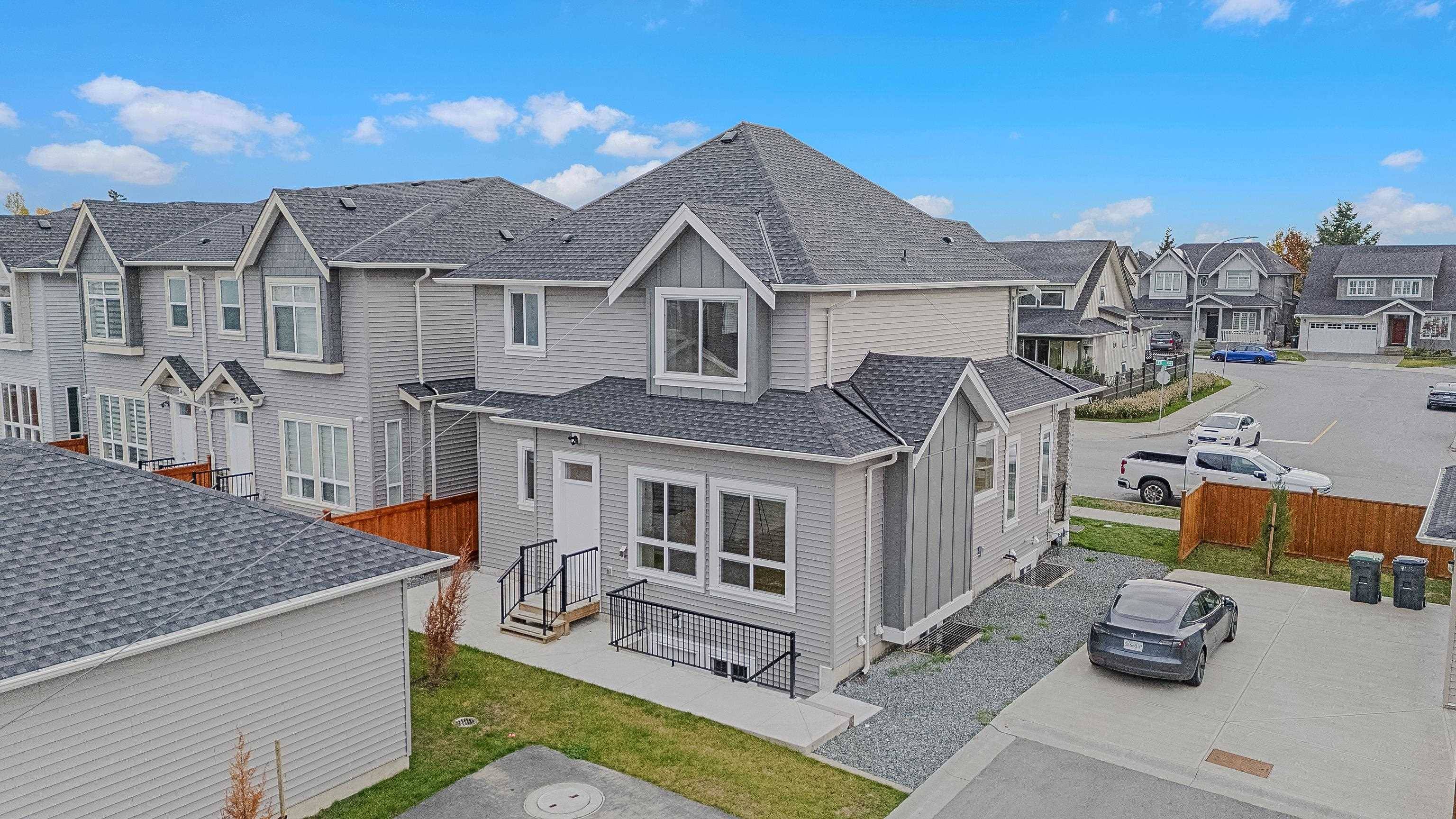 Langley, BC V2Y 3R5,19631 74 AVE