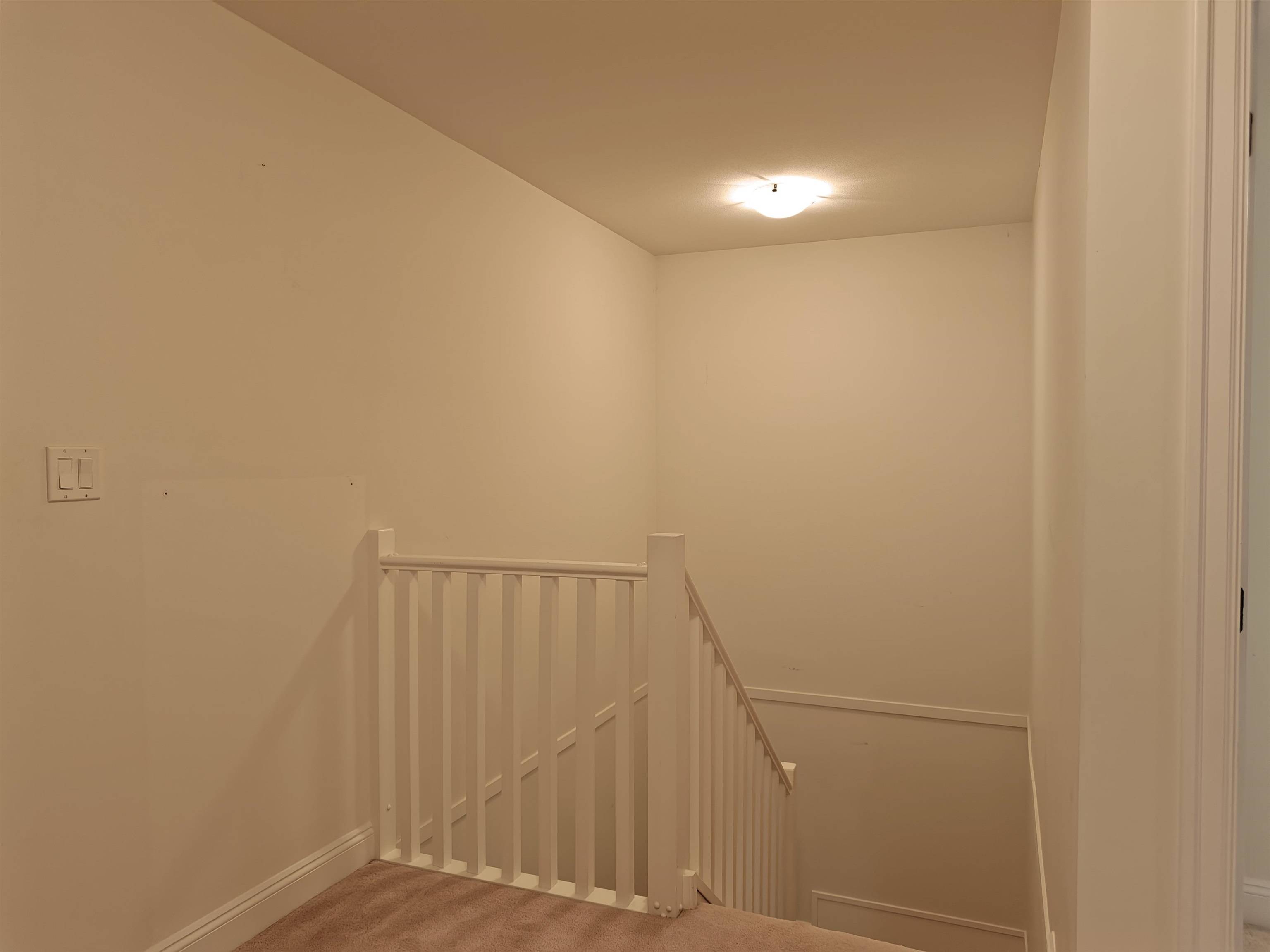 Richmond, BC V7A 1V9,9100 No.3 RD #4