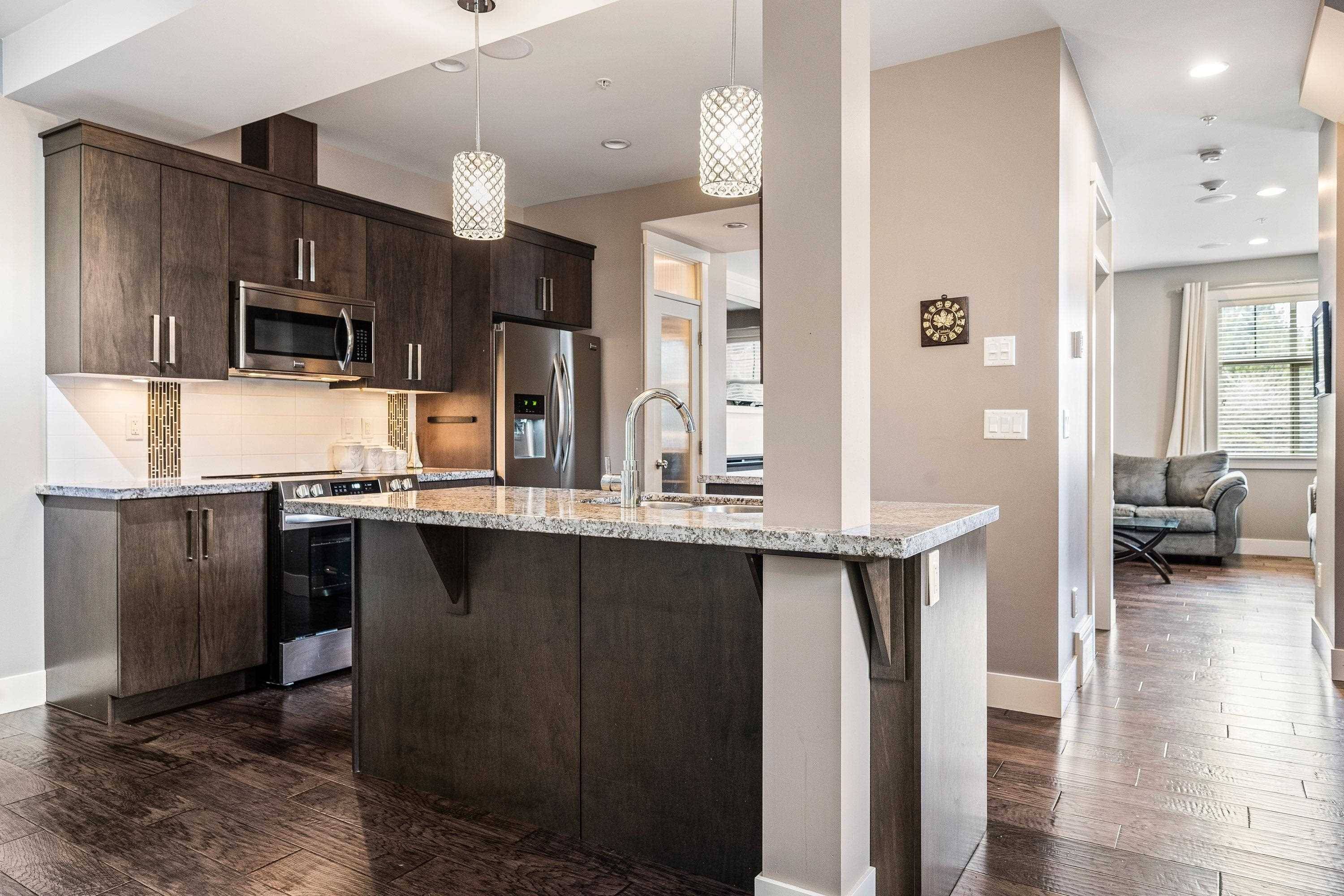 Abbotsford, BC V3G 0E2,35298 Marshall RD #37