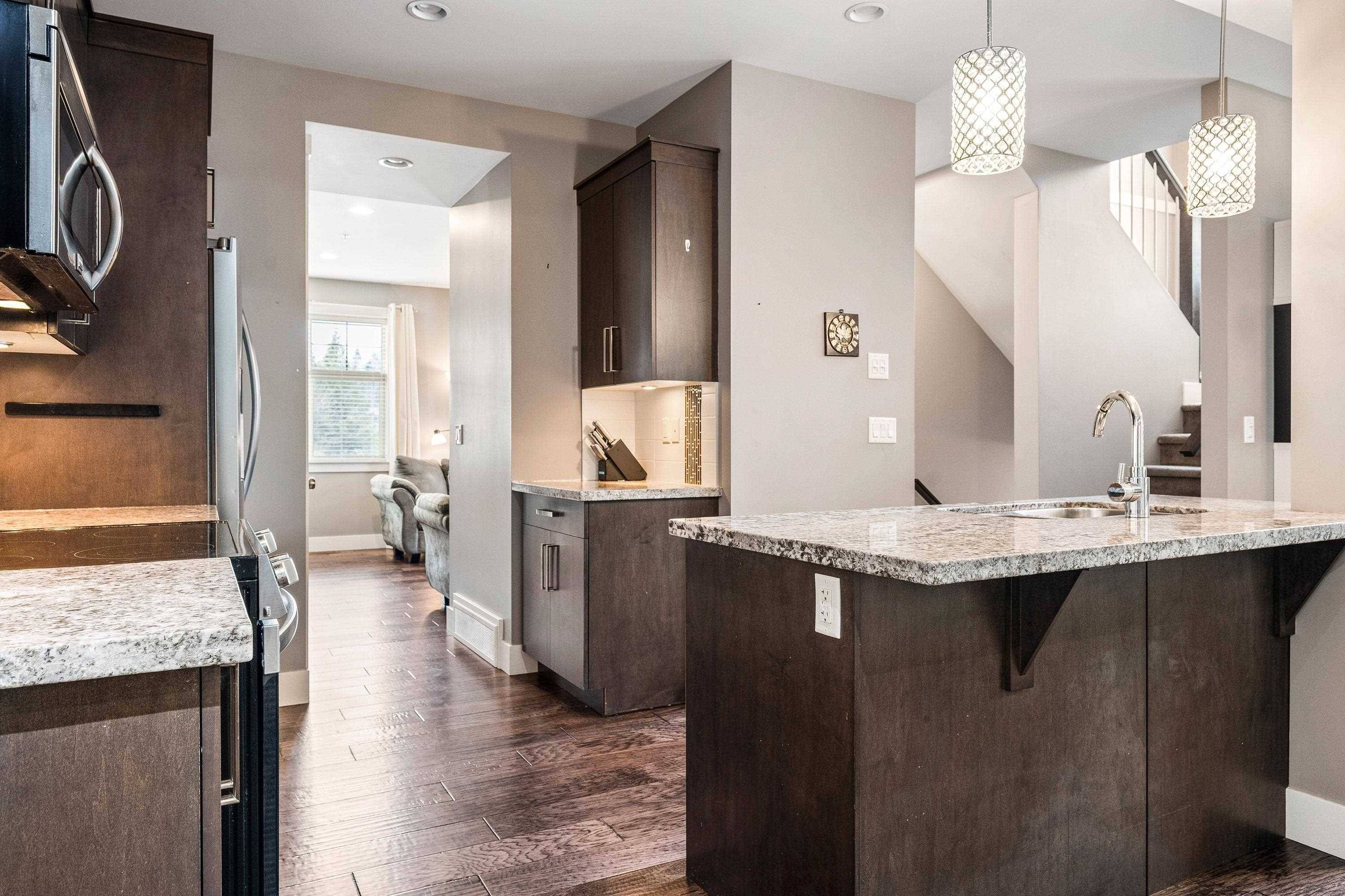 Abbotsford, BC V3G 0E2,35298 Marshall RD #37