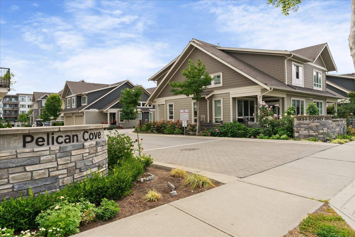 Tsawwassen, BC V4M 0C3,1894 Osprey DR #157