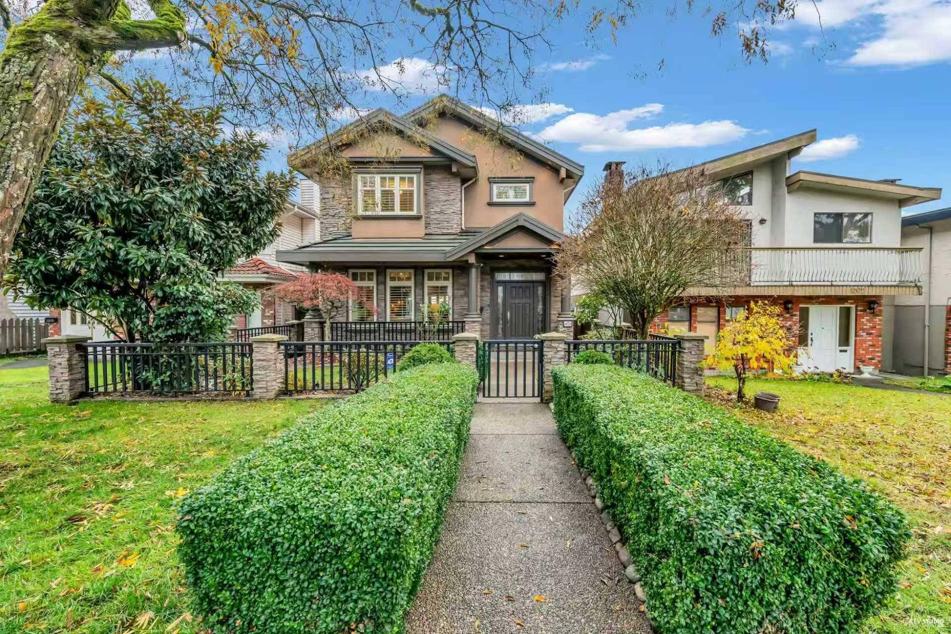 Burnaby, BC V5C 2V9,4878 Georgia ST