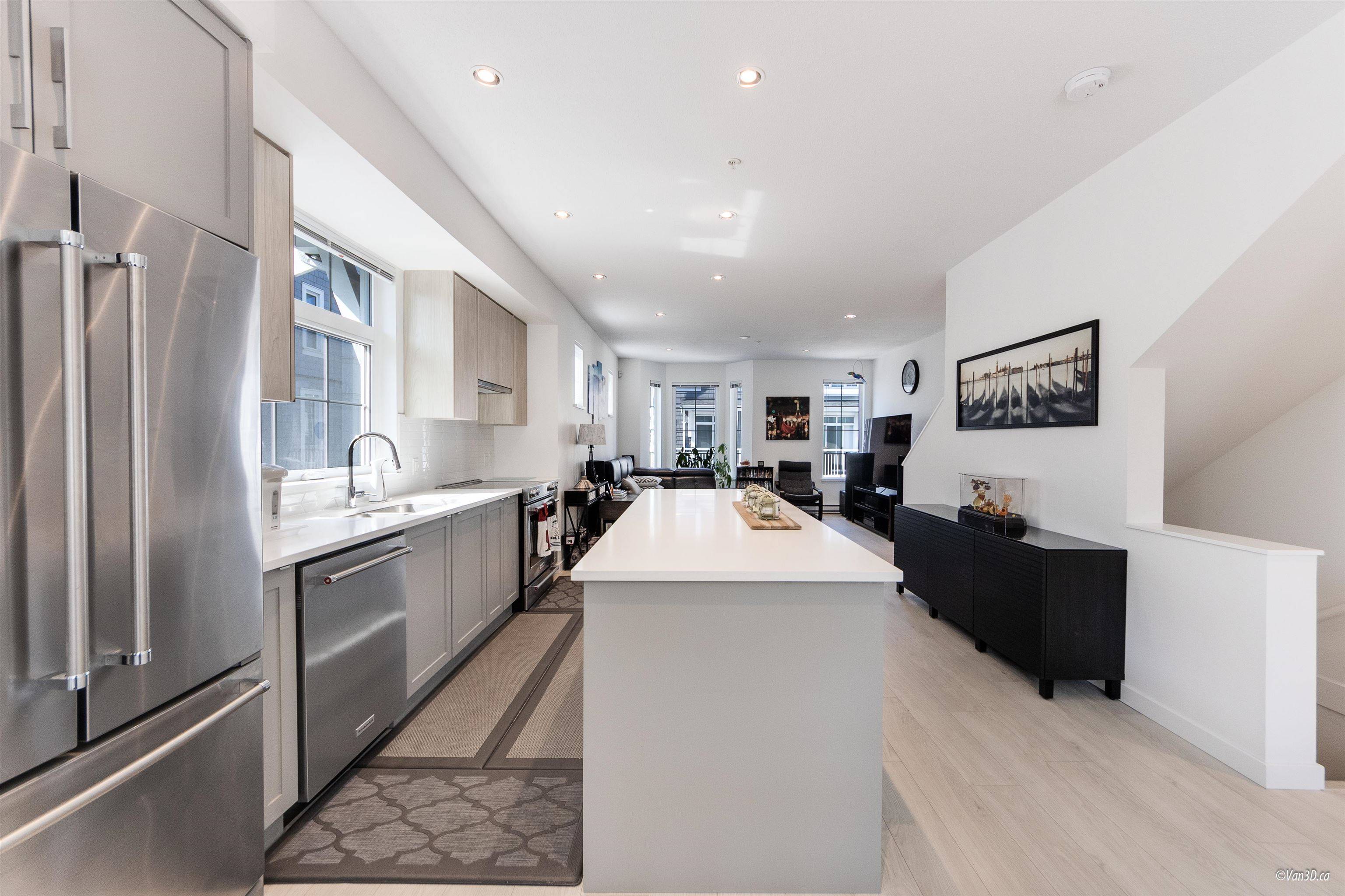 Port Coquitlam, BC V3C 1R9,2560 Pitt River RD #8