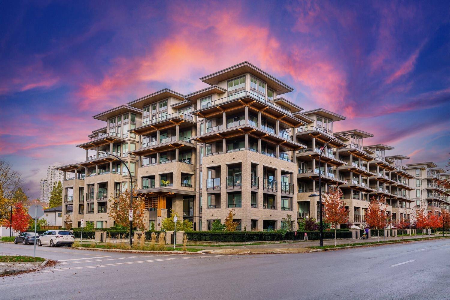 Burnaby, BC V3N 0H8,7588 16th ST #313