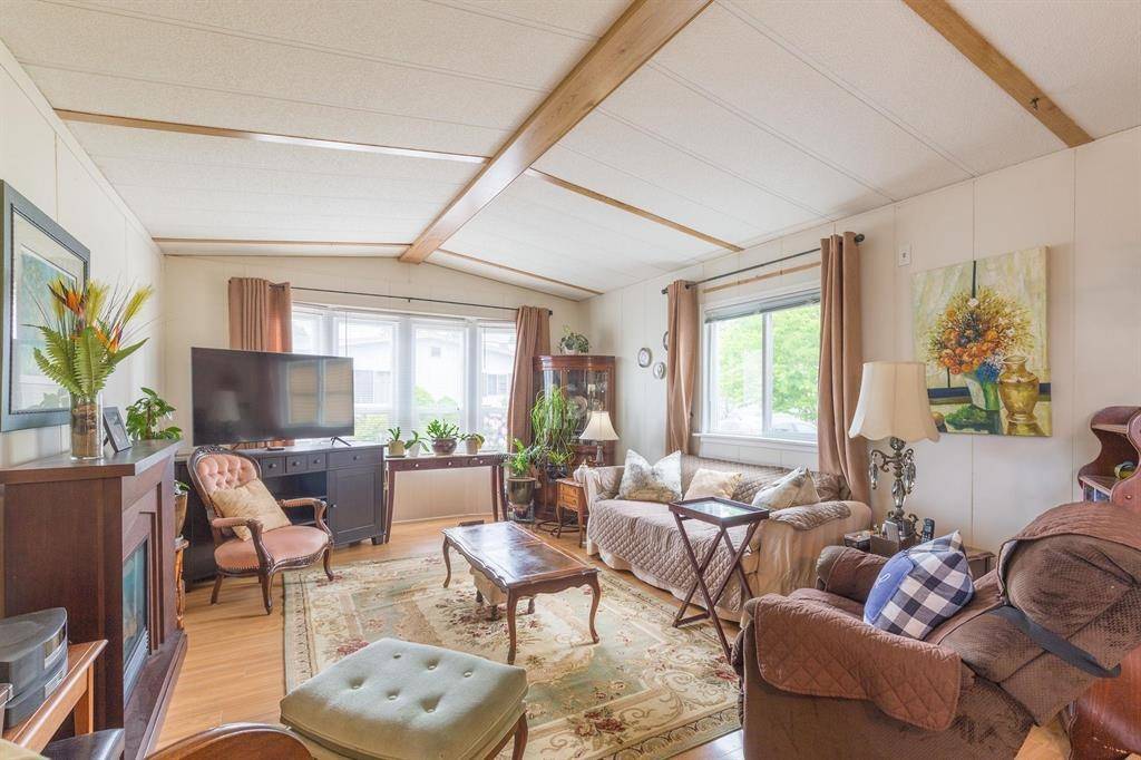 Surrey, BC V3W 6M2,8254 134 ST #50