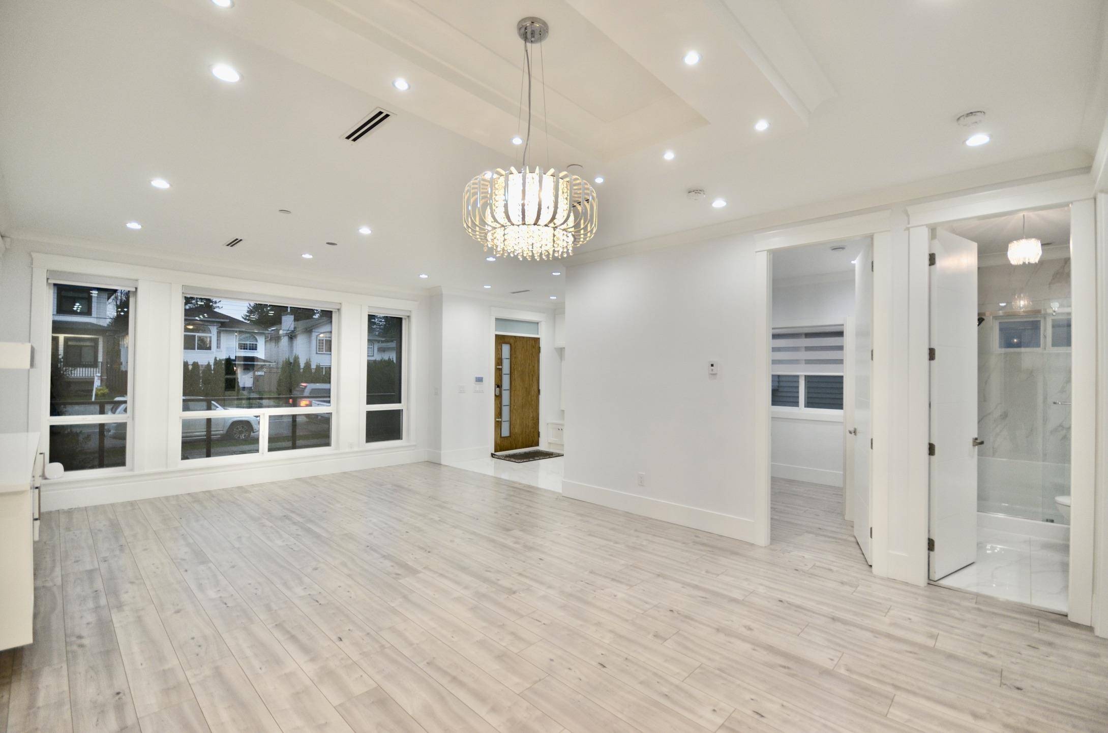 Port Coquitlam, BC V3B 1V4,1936 Prairie AVE