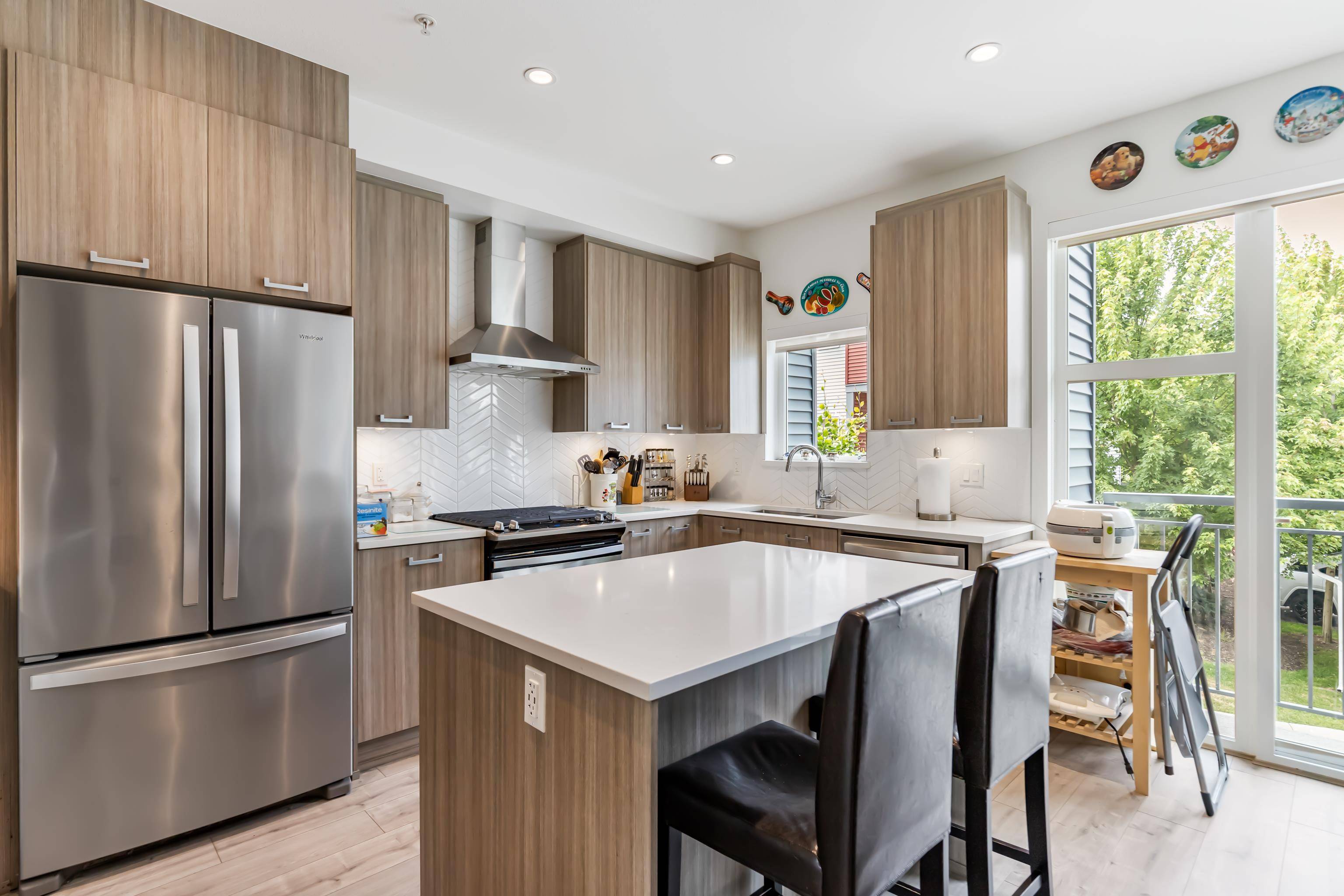 Maple Ridge, BC V2W 0K2,24076 112 AVE #21