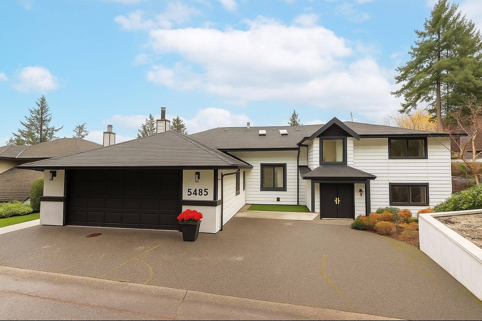 West Vancouver, BC V7W 3E1,5485 Keith RD