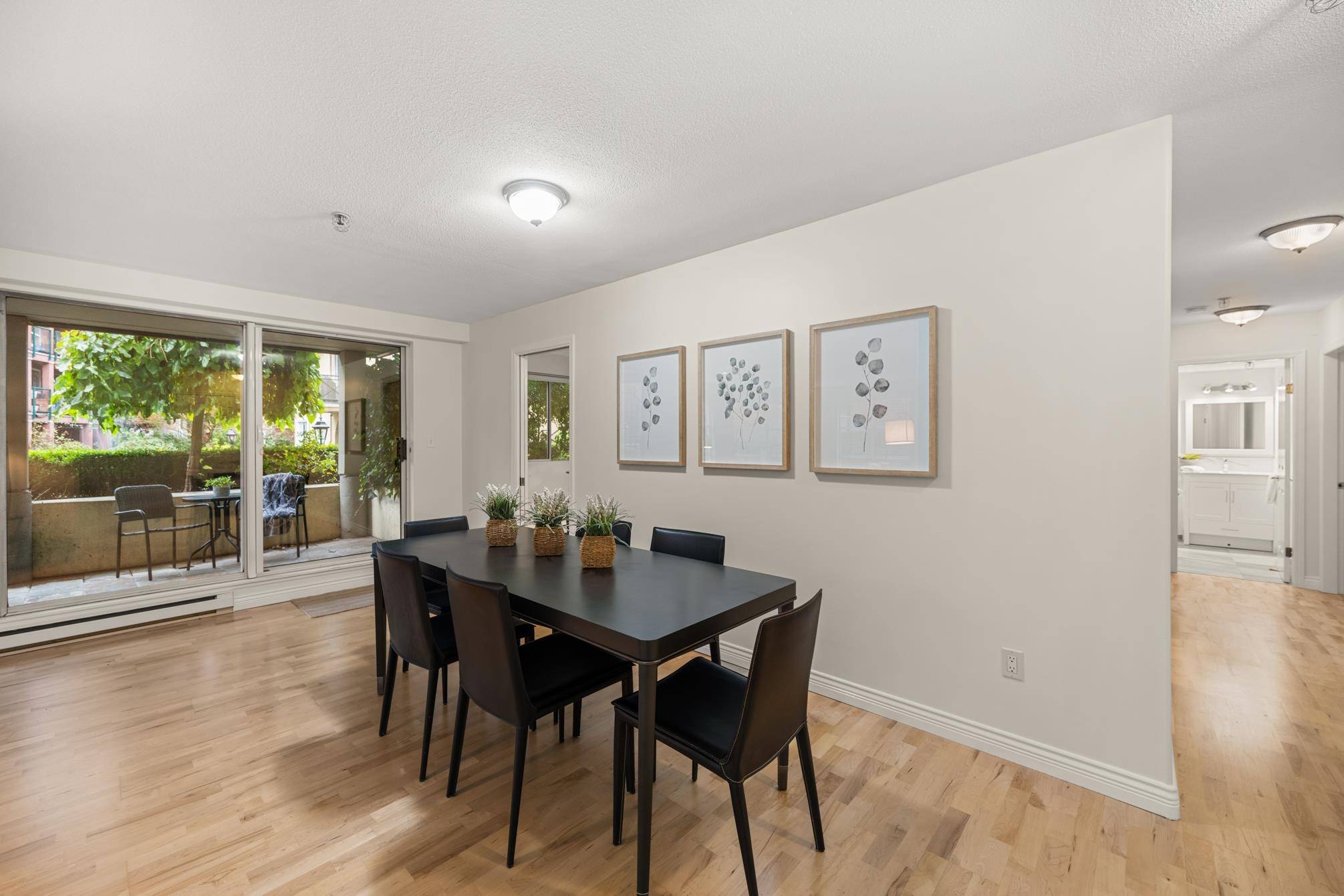 New Westminster, BC V3M 6K5,5 Renaissance SQ #105