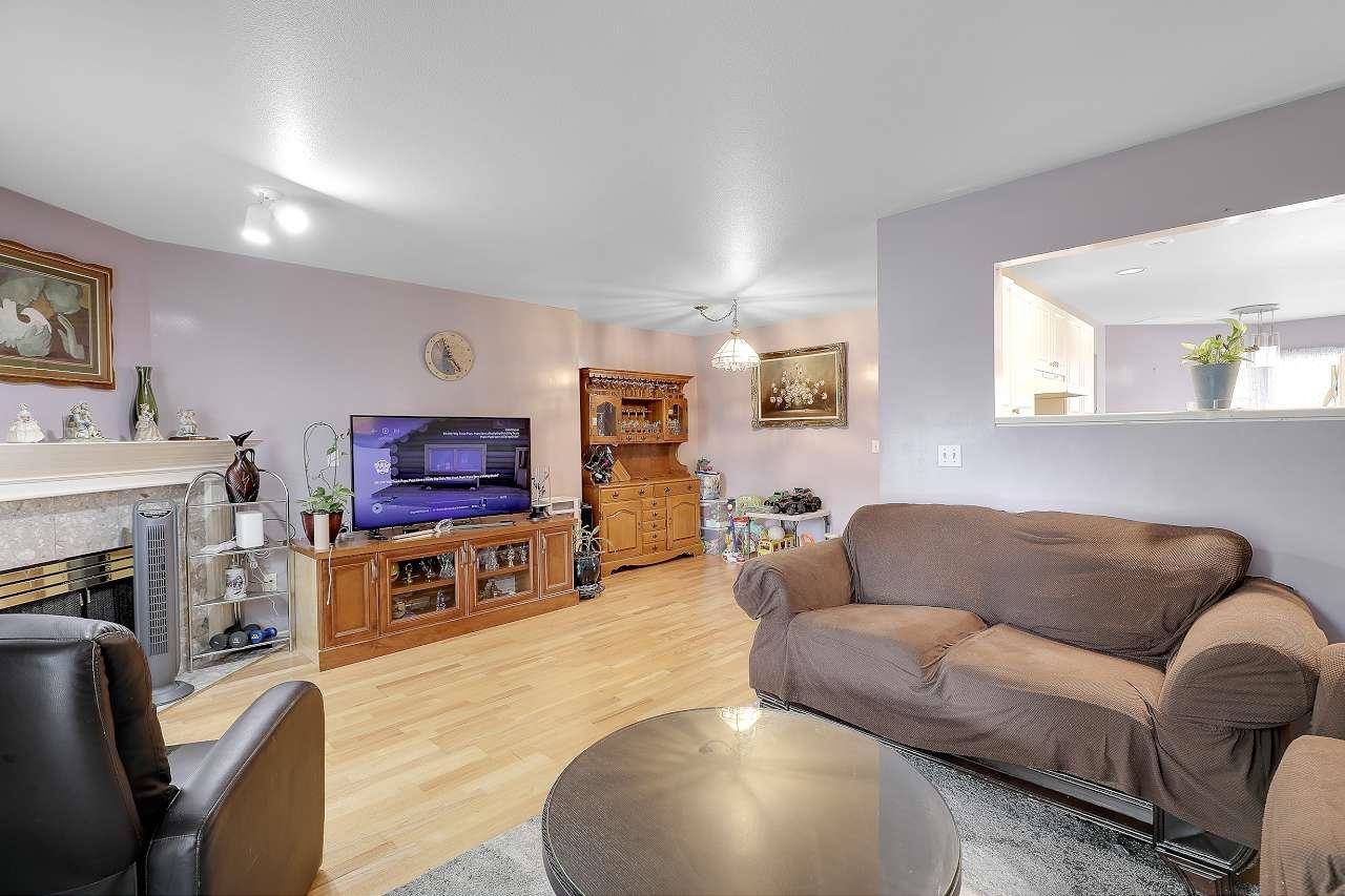 Surrey, BC V3R 0S2,10038 155 Street ST #30