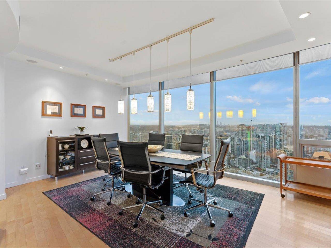 Vancouver, BC V6Z 3A7,938 Nelson ST #3704