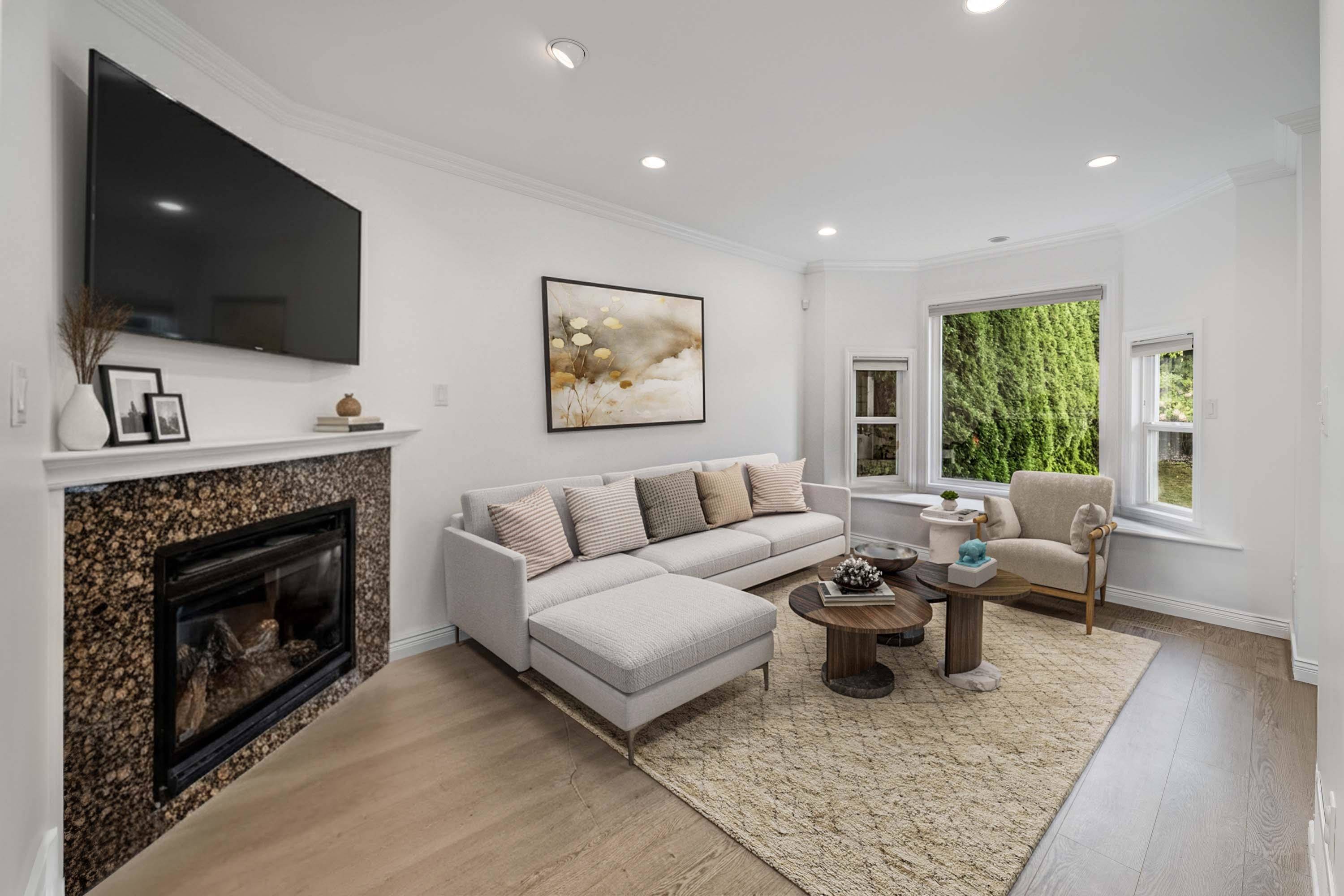 Coquitlam, BC V3K 2X4,1126 Rochester AVE