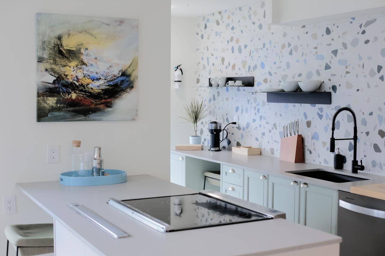 Vancouver, BC V6G 3G9,1723 Alberni ST #1701