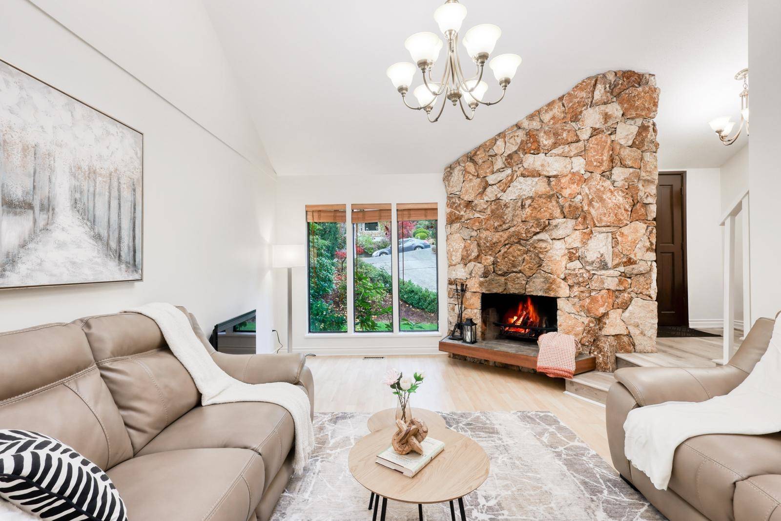 Coquitlam, BC V3E 1P1,1311 Charter Hill DR