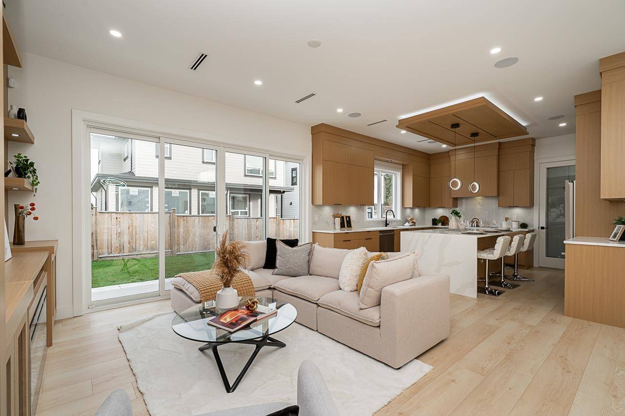 Langley, BC V2Y 3S7,7128 204 ST