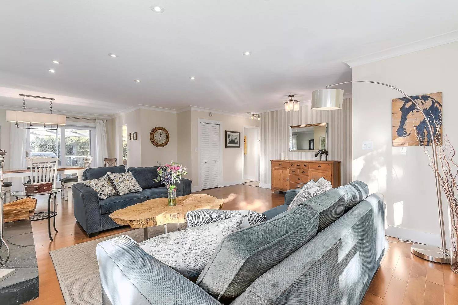 North Vancouver, BC V7N 2E3,3129 Princess AVE