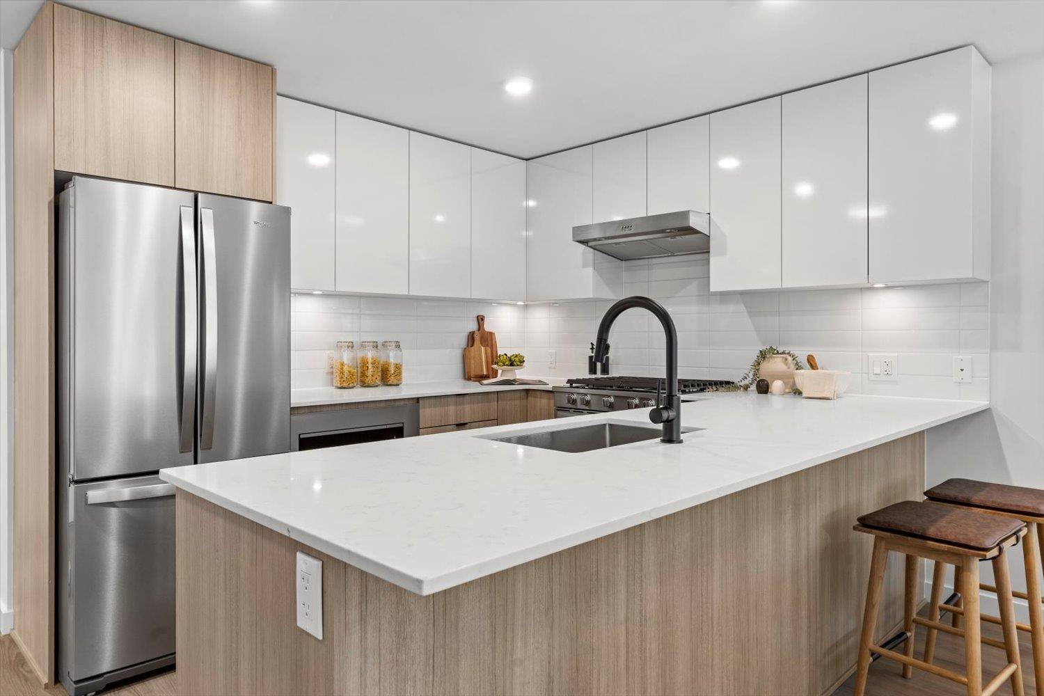 Port Coquitlam, BC N0N 0N0,2277 Hawthorne AVE #204