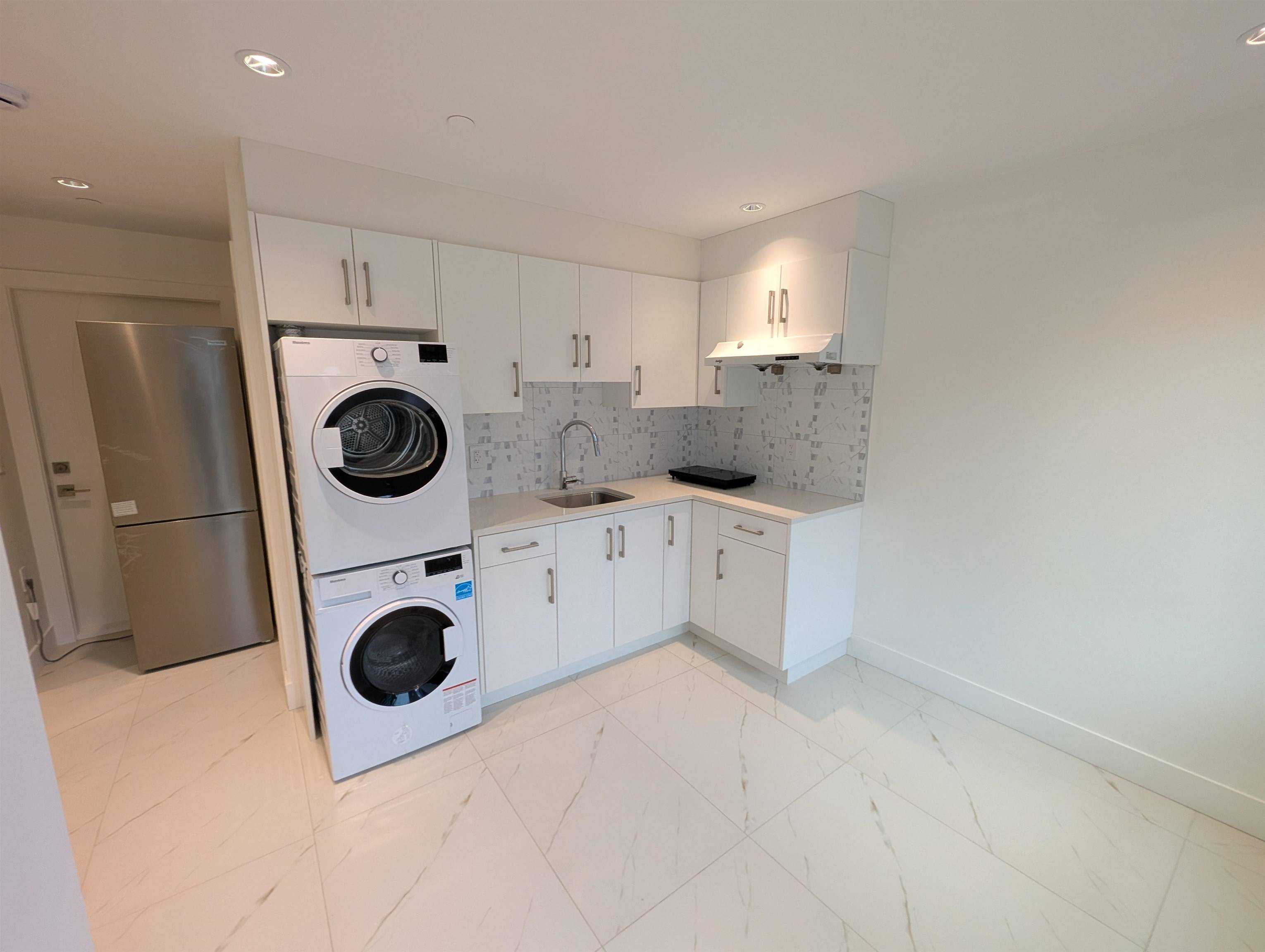 Vancouver, BC V5P 1E9,1915 East 37th AVE