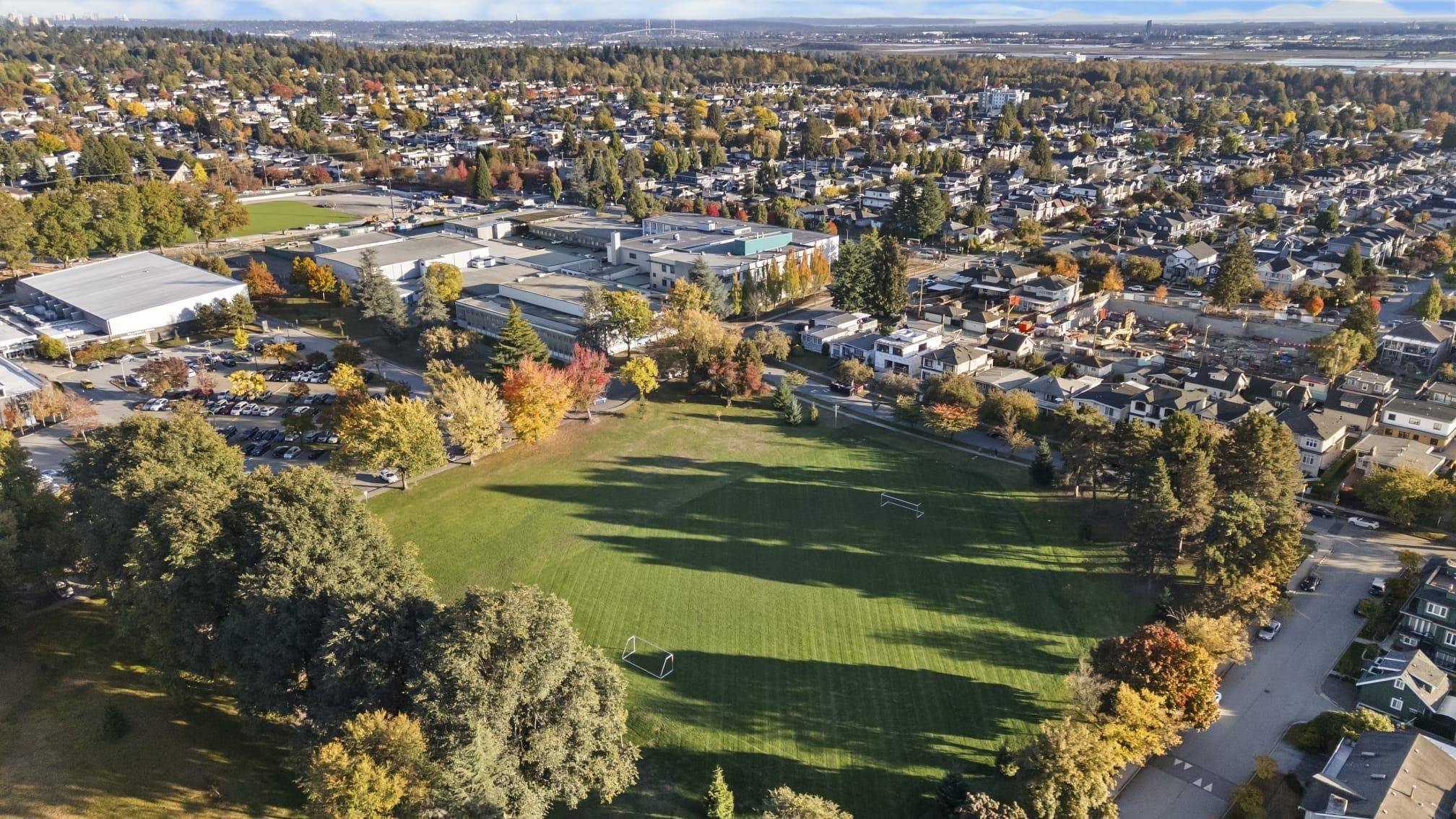 Vancouver, BC V5S 1G9,2808 E 48th Ave #3