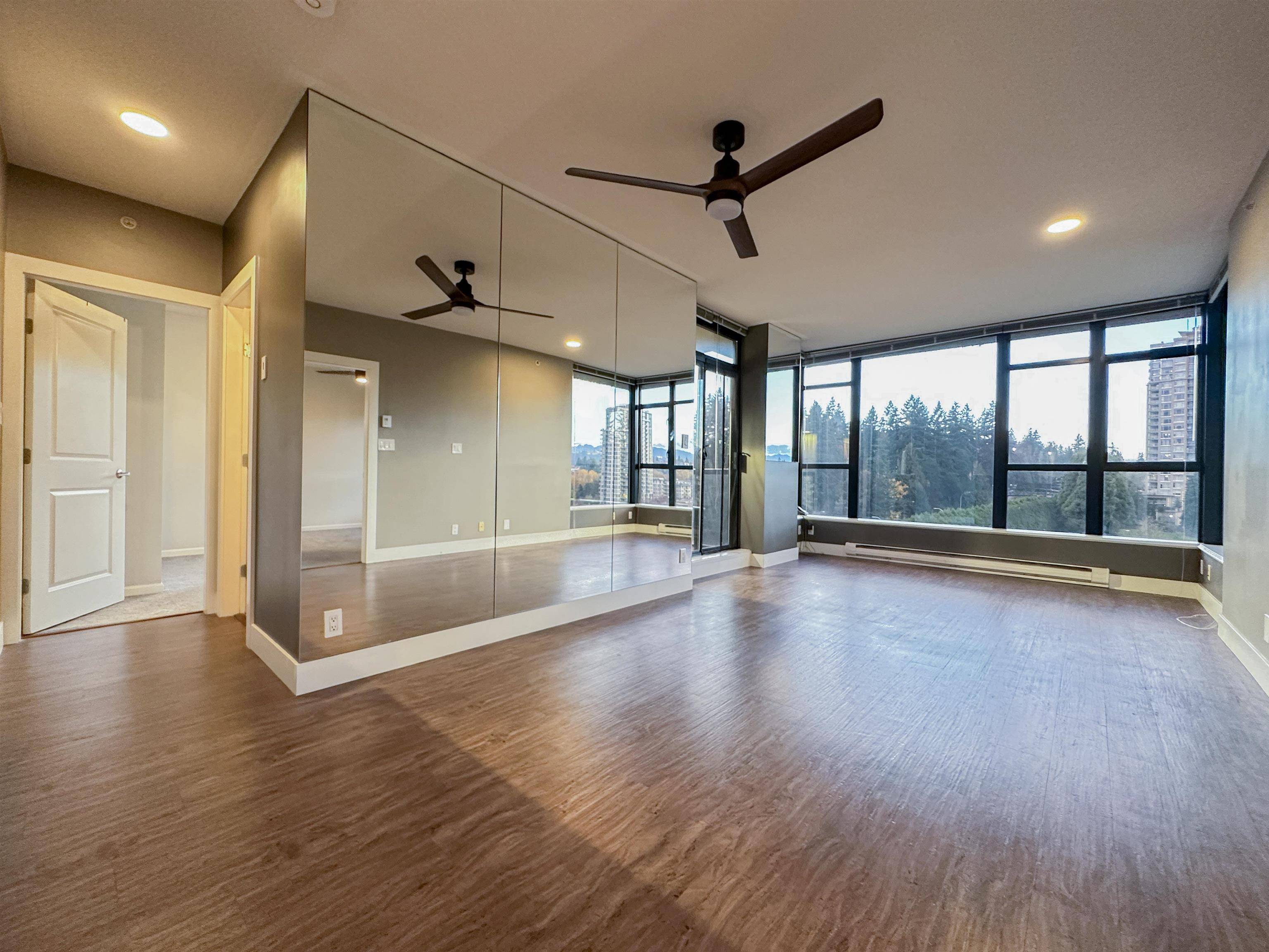 New Westminster, BC V3L 0A9,15 E Royal AVE #1401