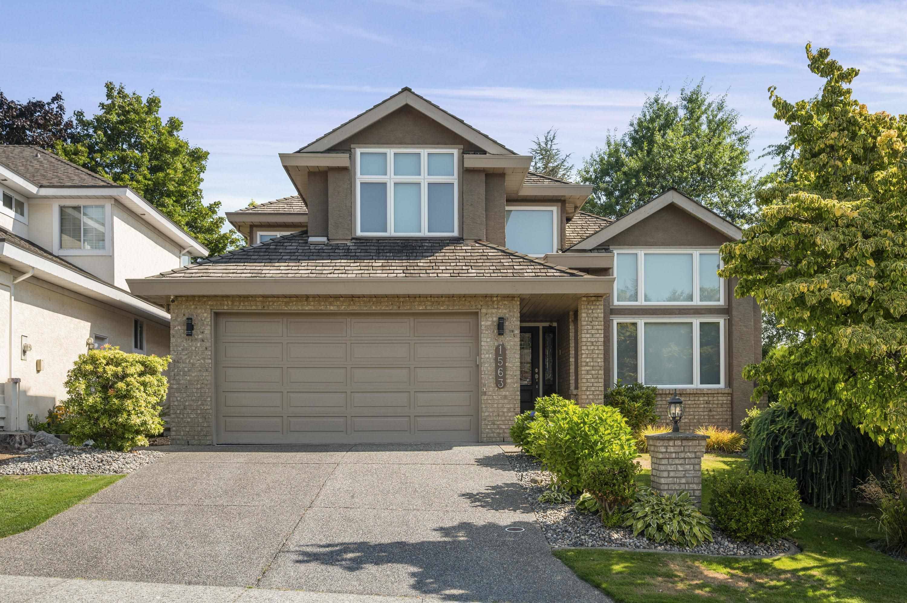 Coquitlam, BC V3E 2V5,1563 Wintergreen PL